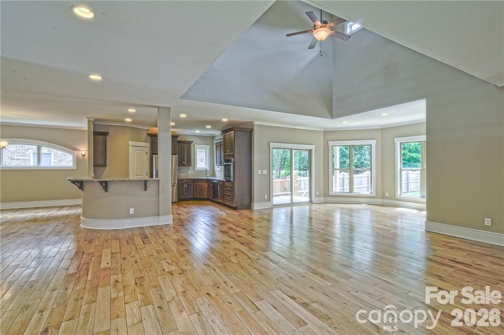 10136 Fairlea Drive — Charlotte