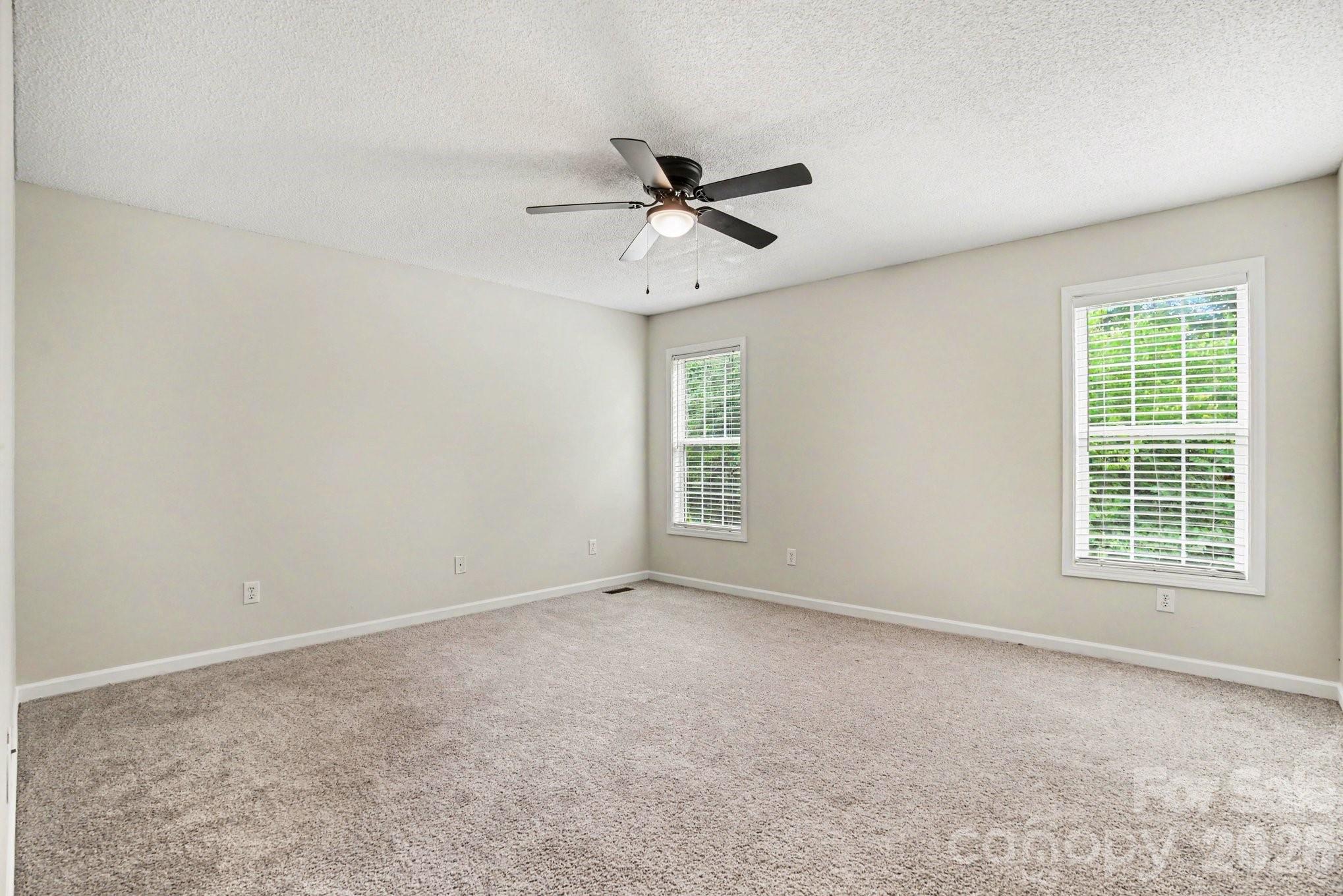 2466 Wilderness Lane — Lenoir