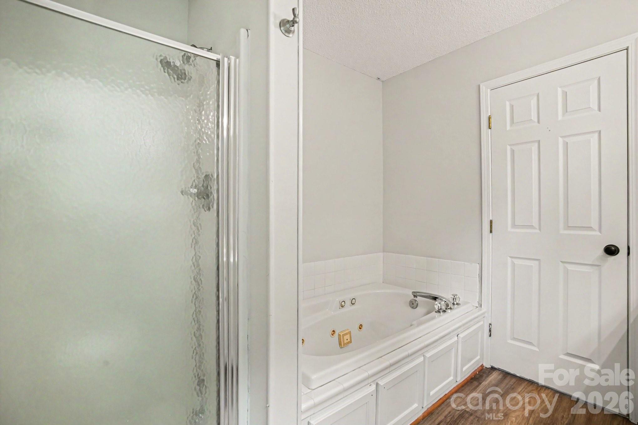 2466 Wilderness Lane — Lenoir