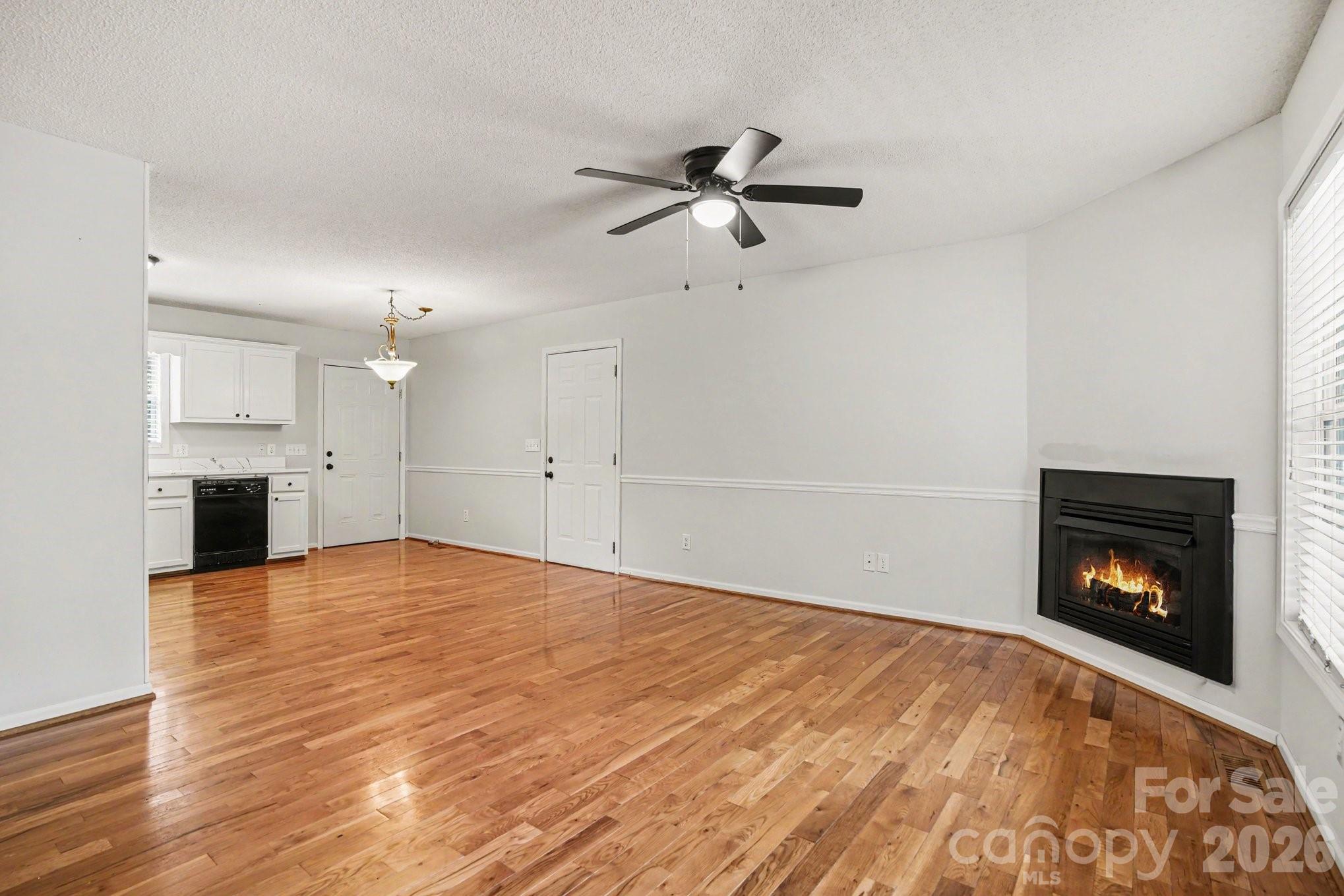 2466 Wilderness Lane — Lenoir