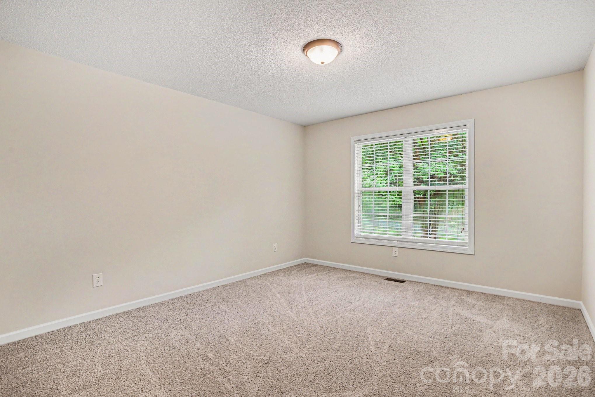 2466 Wilderness Lane — Lenoir