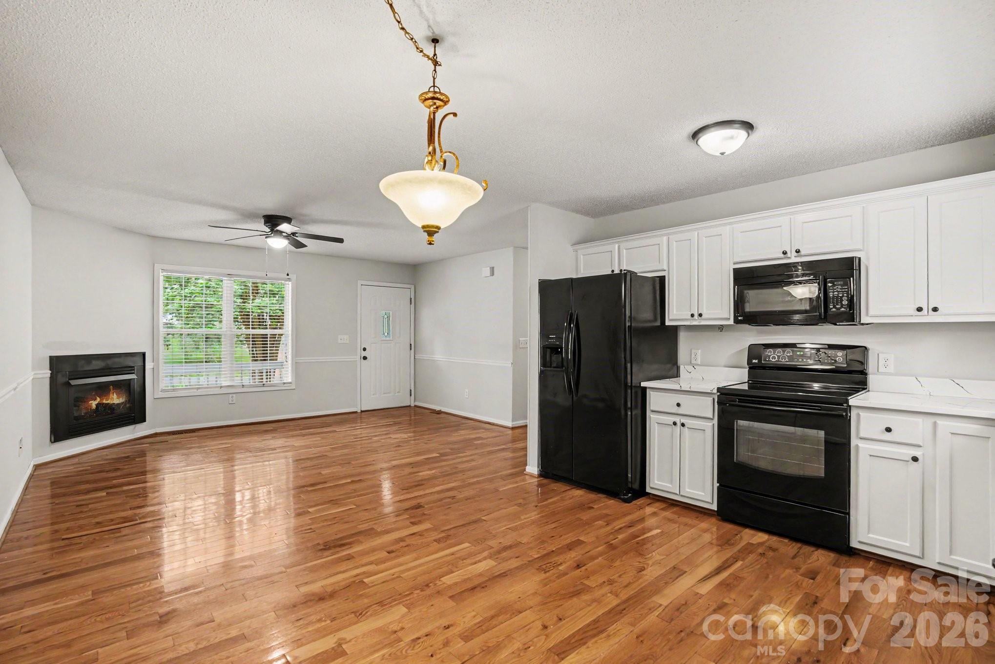 2466 Wilderness Lane — Lenoir
