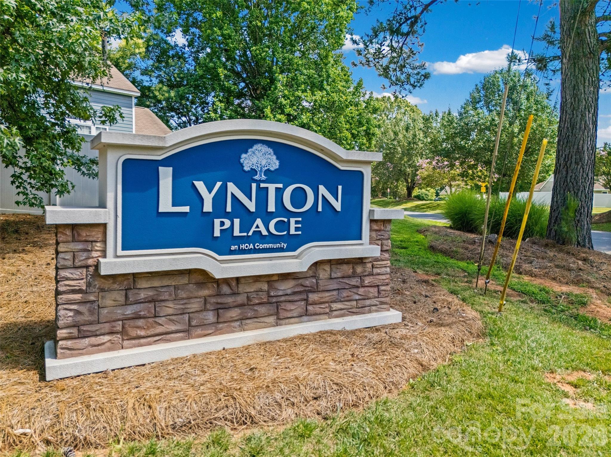 8119 Tremaine Court #Unit E — Charlotte
