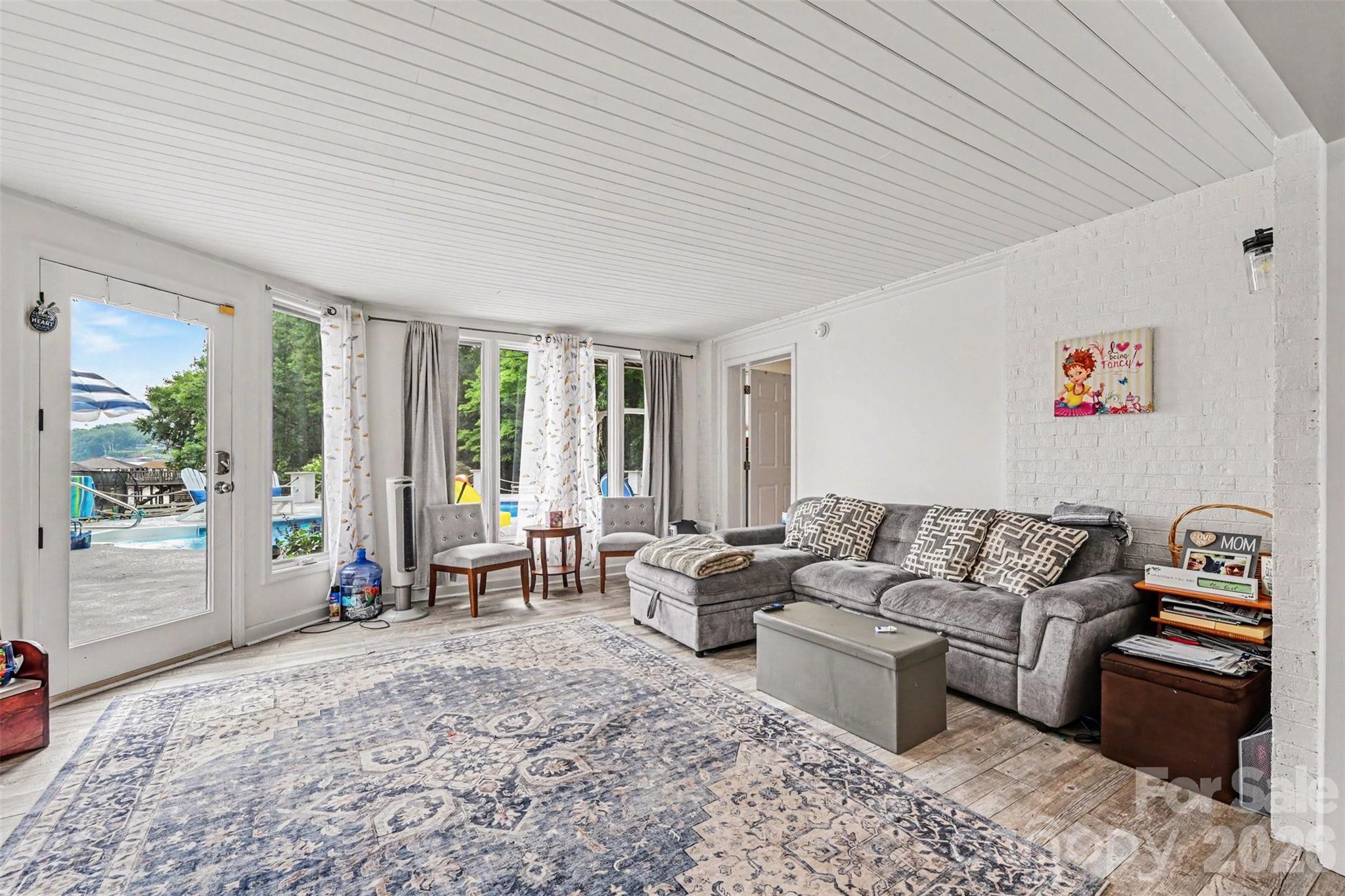 4444 3rd Street Lane NW — Hickory