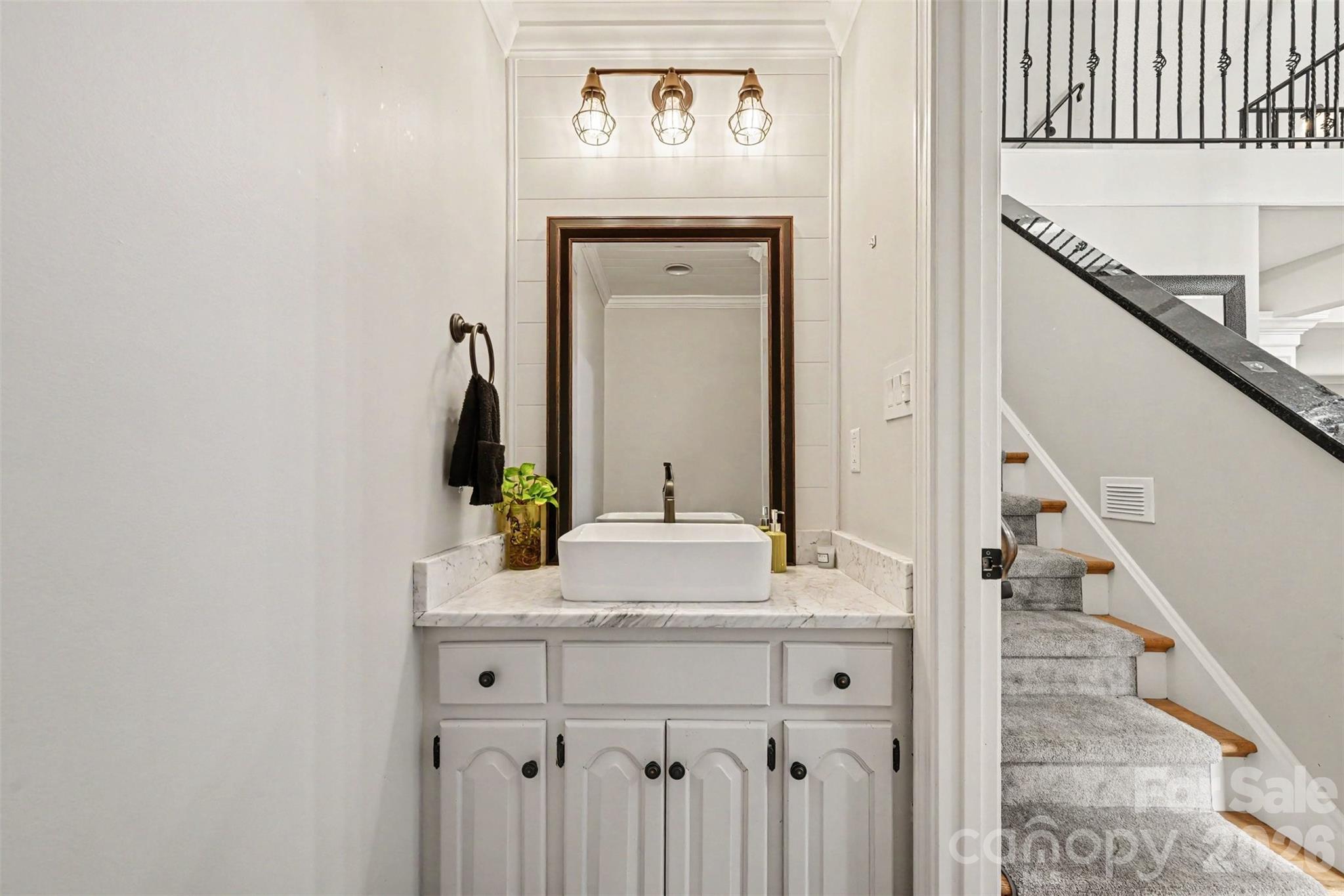 4444 3rd Street Lane NW — Hickory