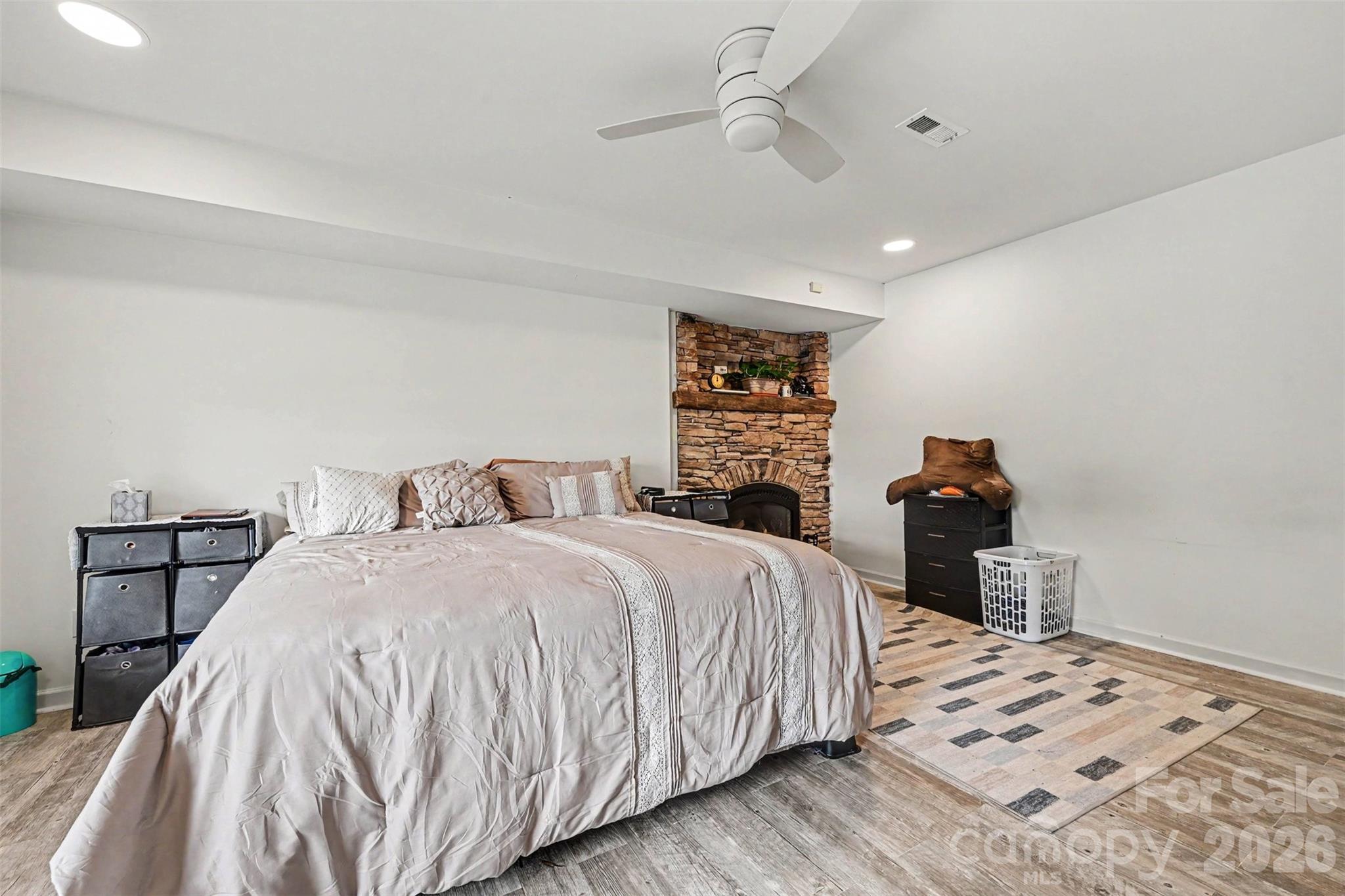 4444 3rd Street Lane NW — Hickory
