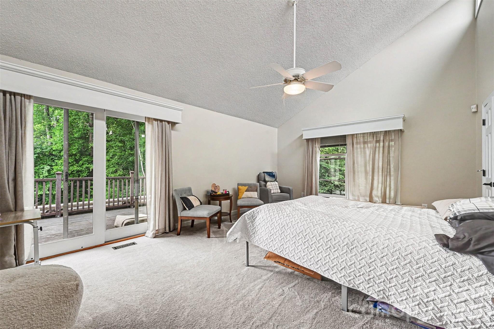 4444 3rd Street Lane NW — Hickory