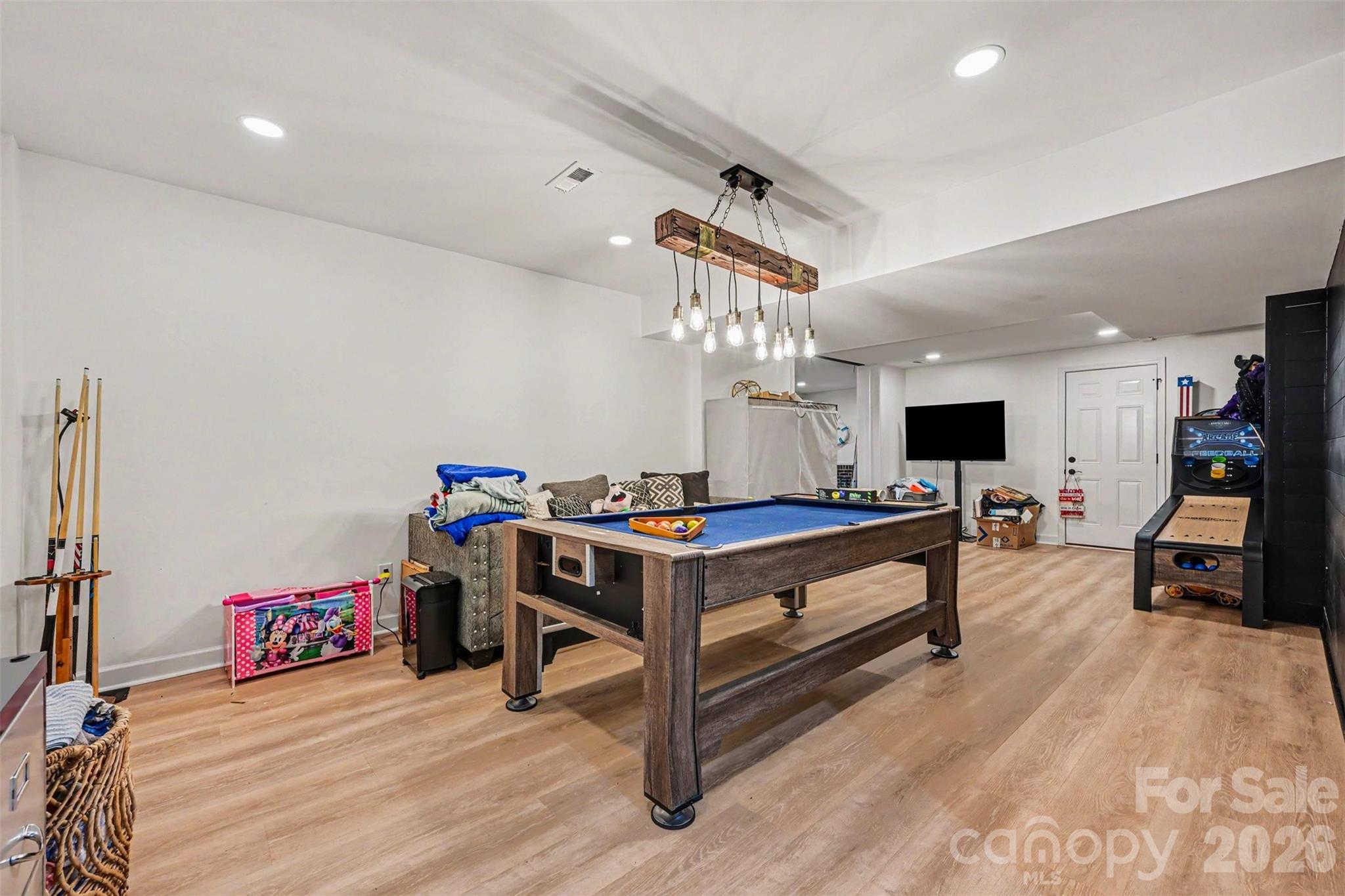 4444 3rd Street Lane NW — Hickory