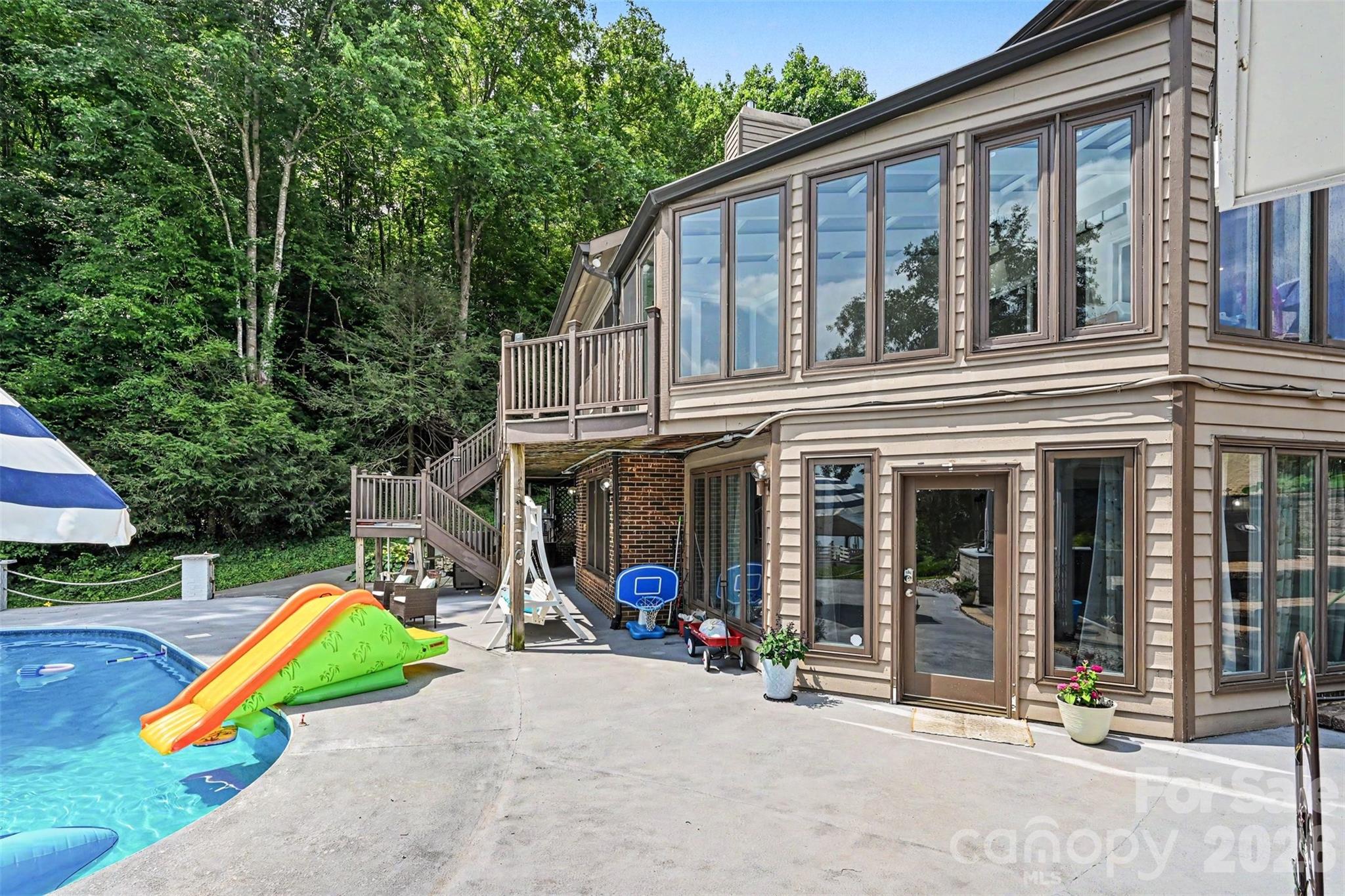 4444 3rd Street Lane NW — Hickory