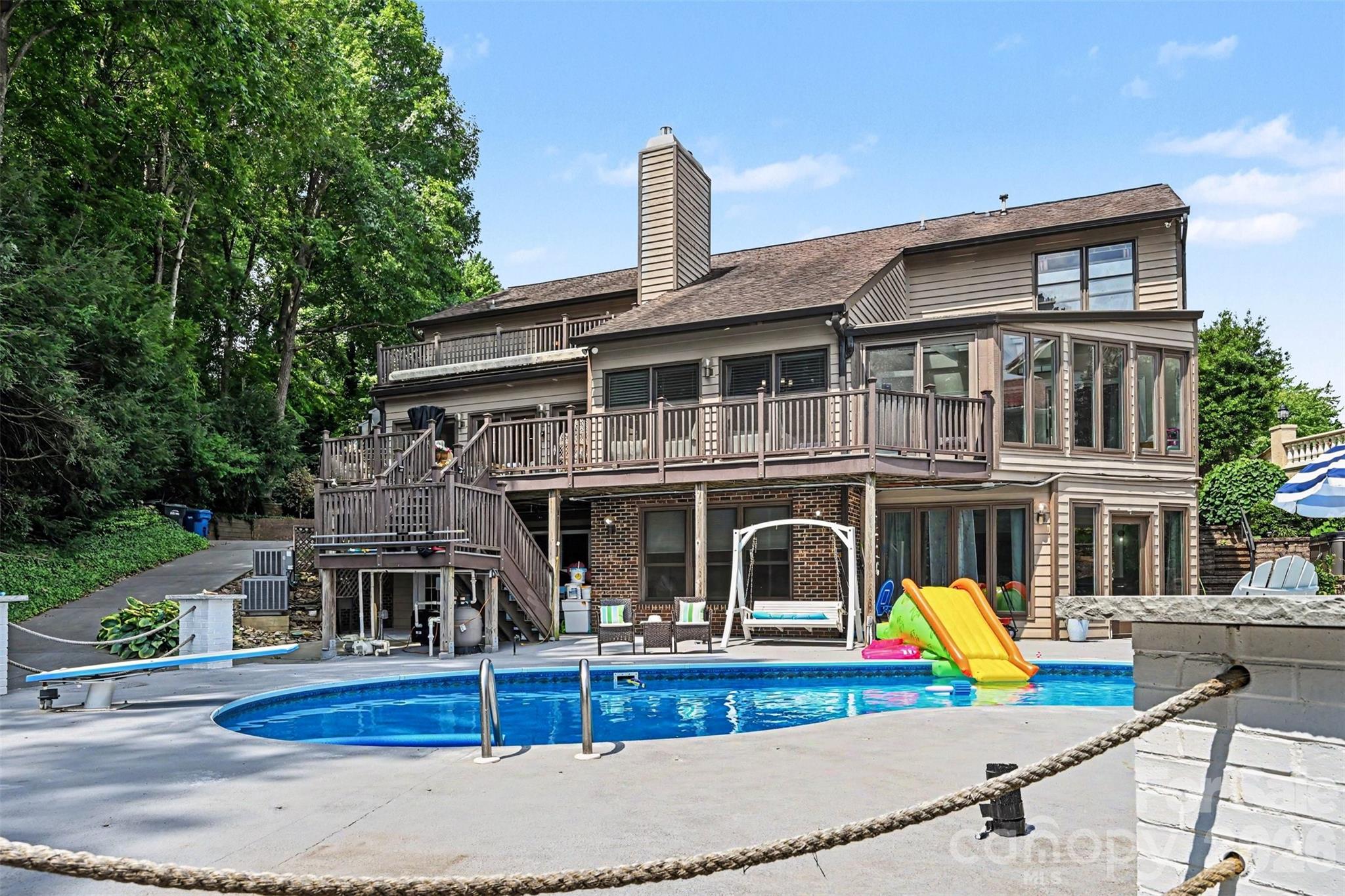 4444 3rd Street Lane NW — Hickory