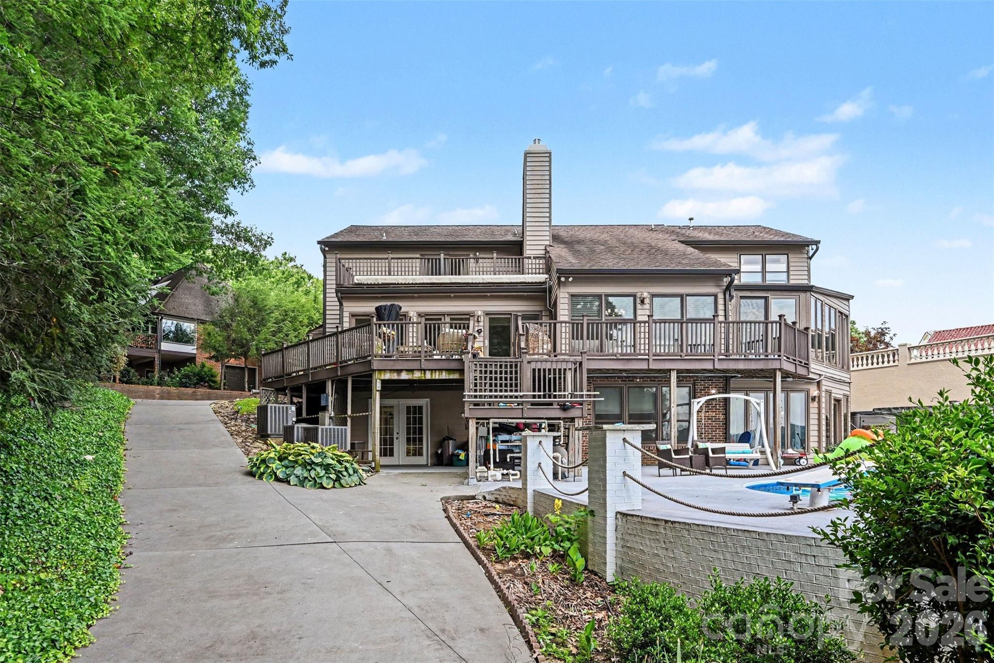 4444 3rd Street Lane NW — Hickory