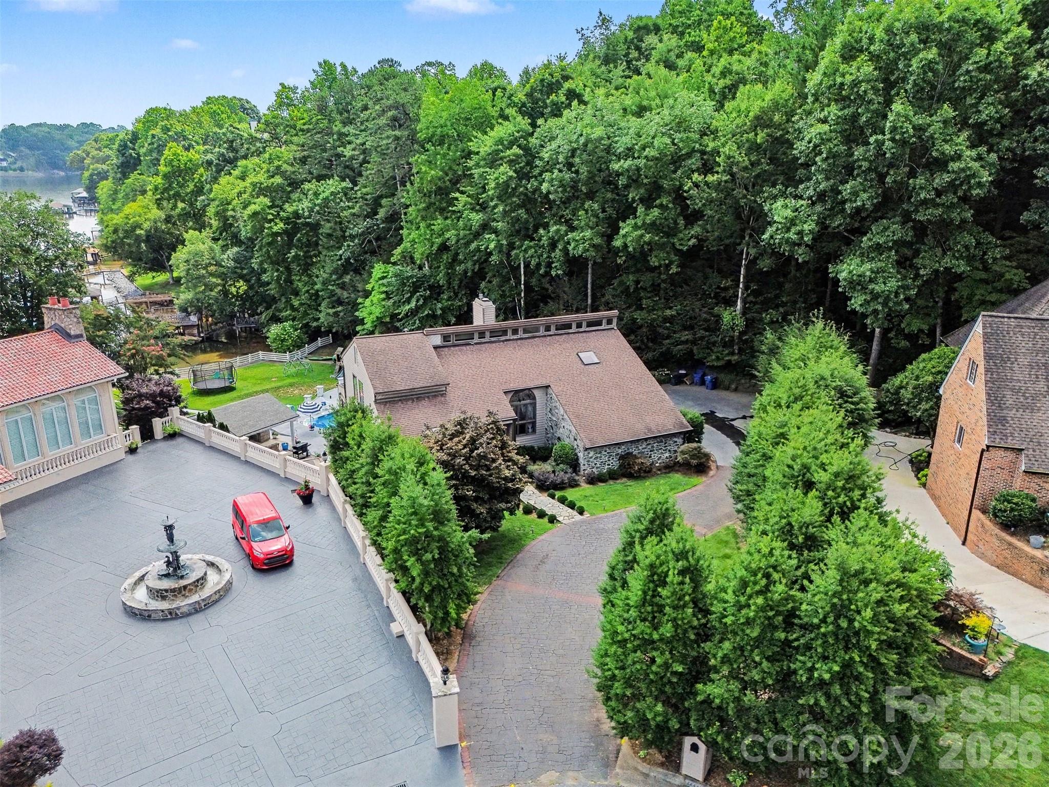 4444 3rd Street Lane NW — Hickory