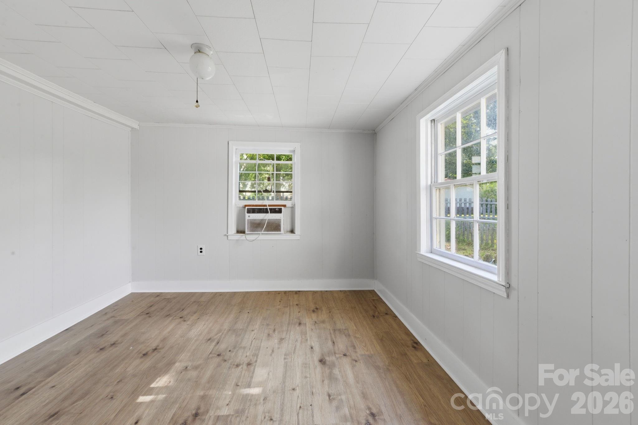 1561 Ostwalt Amity Road — Cleveland