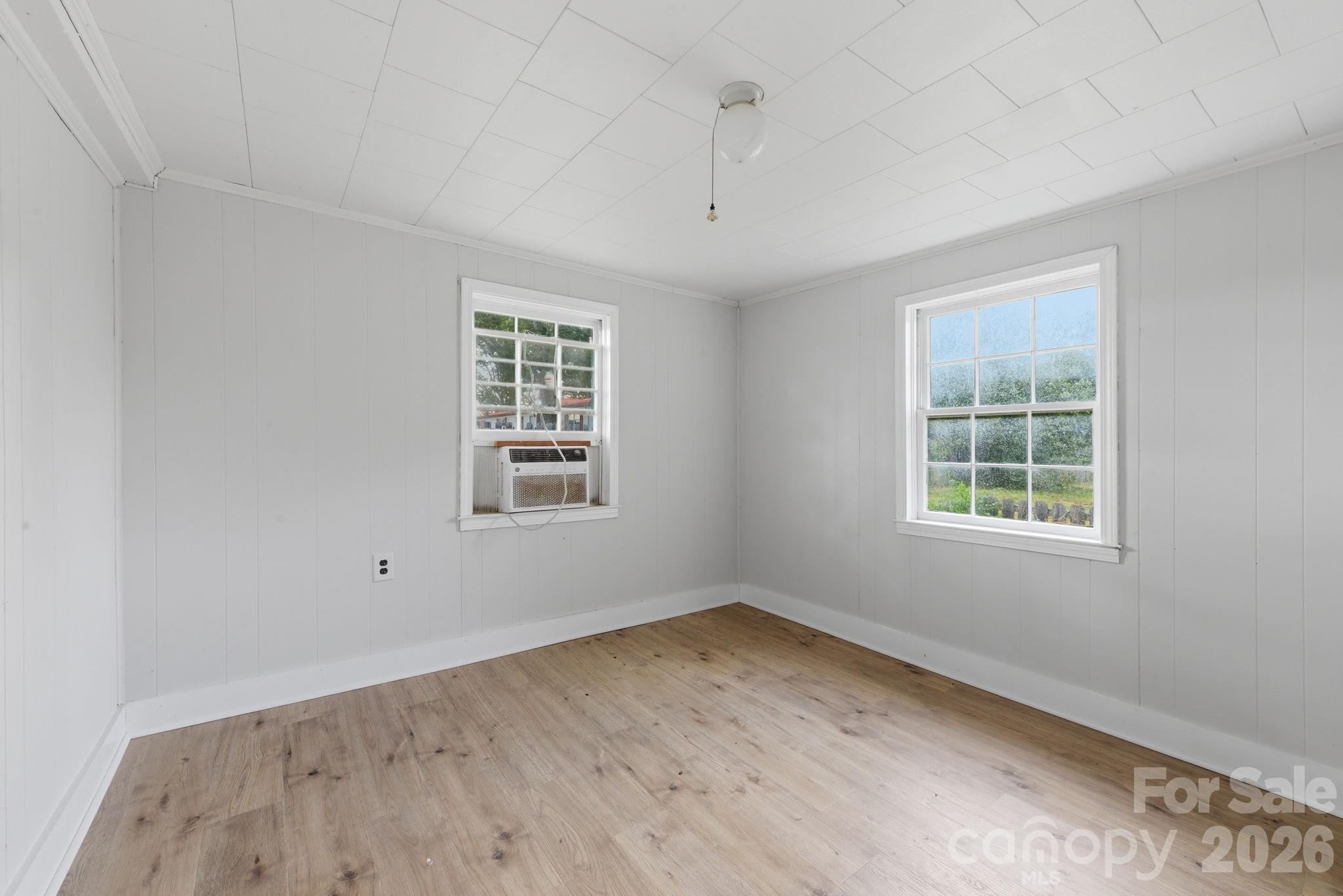 1561 Ostwalt Amity Road — Cleveland