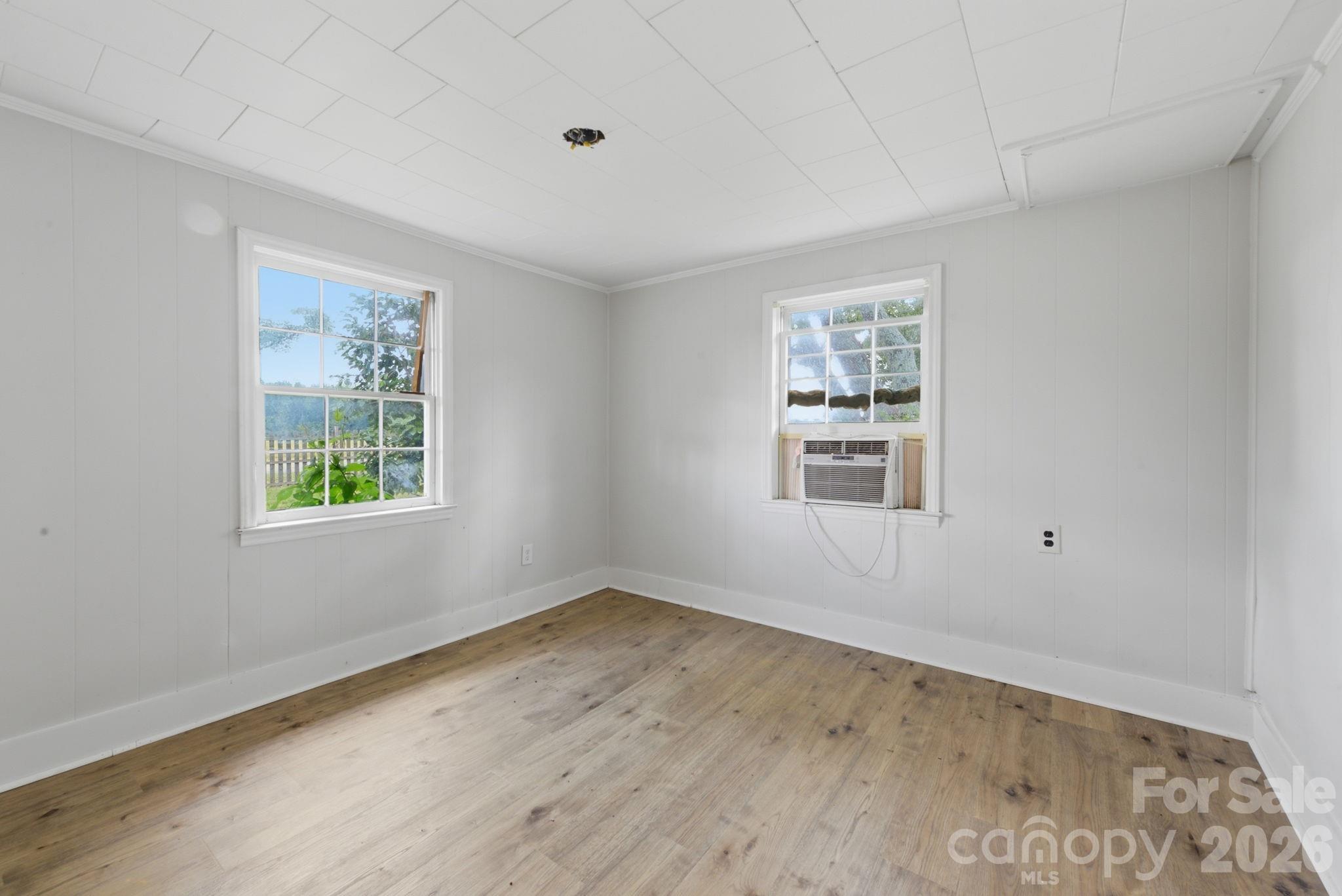 1561 Ostwalt Amity Road — Cleveland
