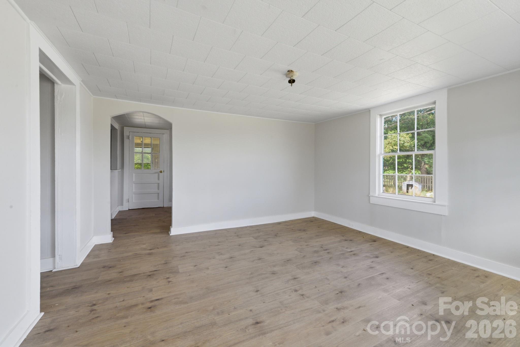 1561 Ostwalt Amity Road — Cleveland