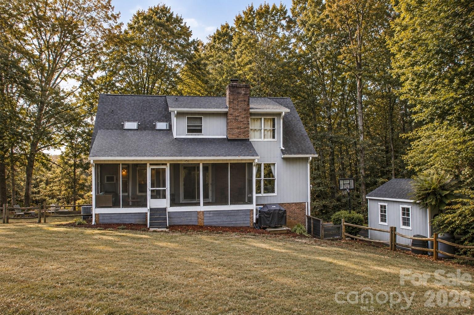 7947 Lakeview Drive — Denver