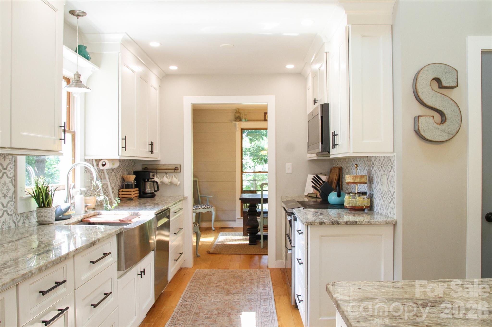 7947 Lakeview Drive — Denver