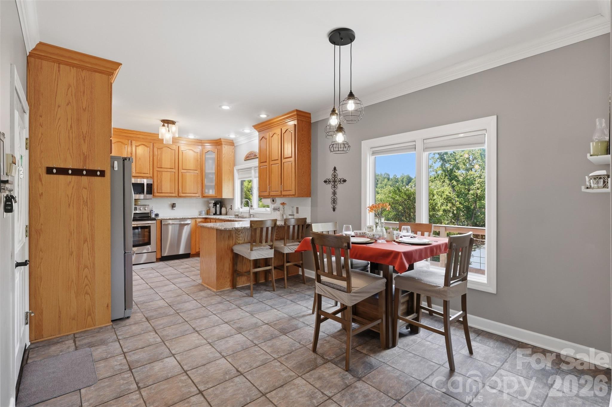 495 Windsor Drive — Taylorsville
