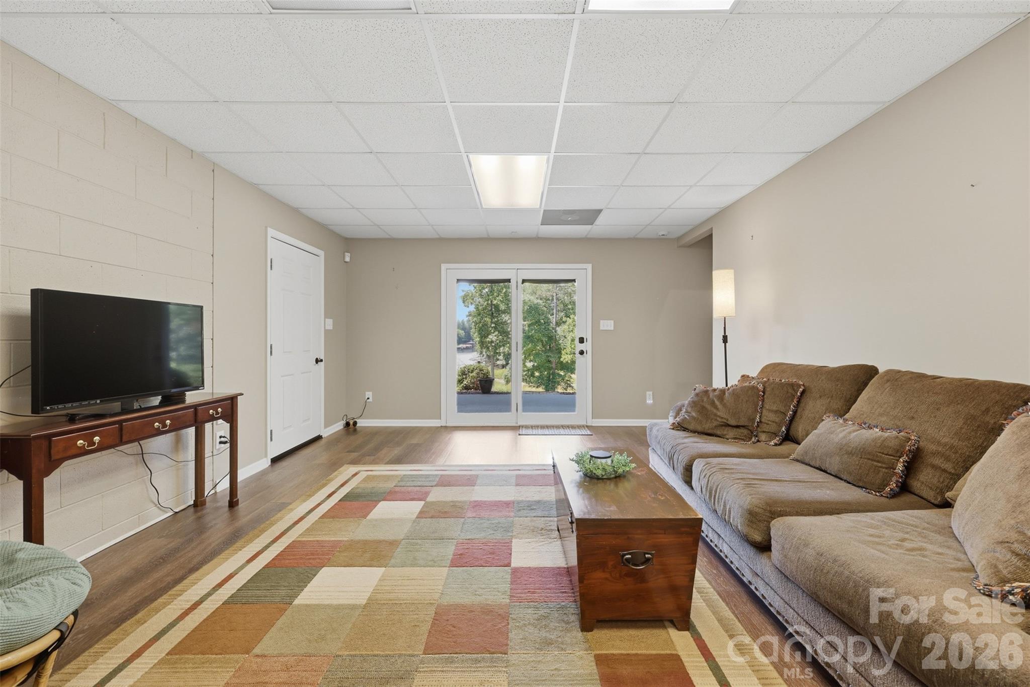 495 Windsor Drive — Taylorsville