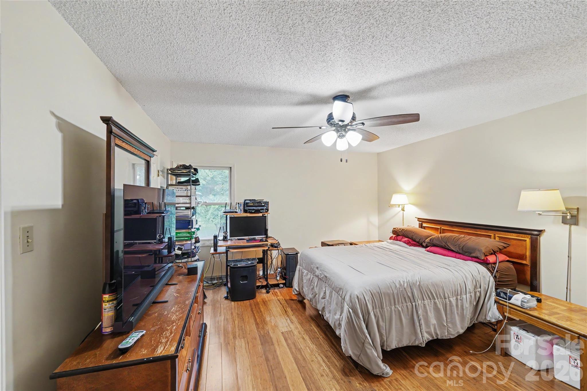1271 India Hook Road — Rock Hill