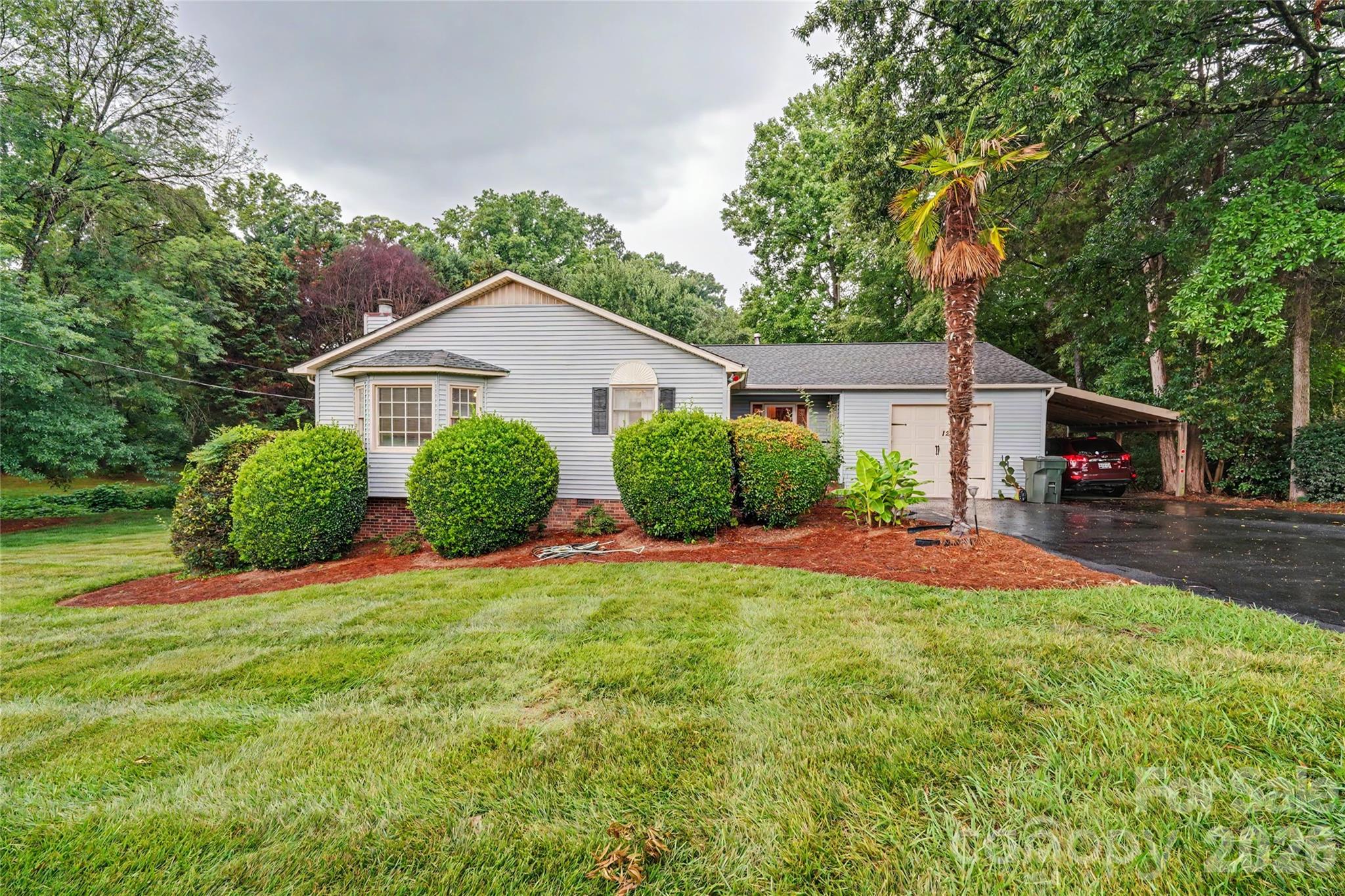 1271 India Hook Road — Rock Hill