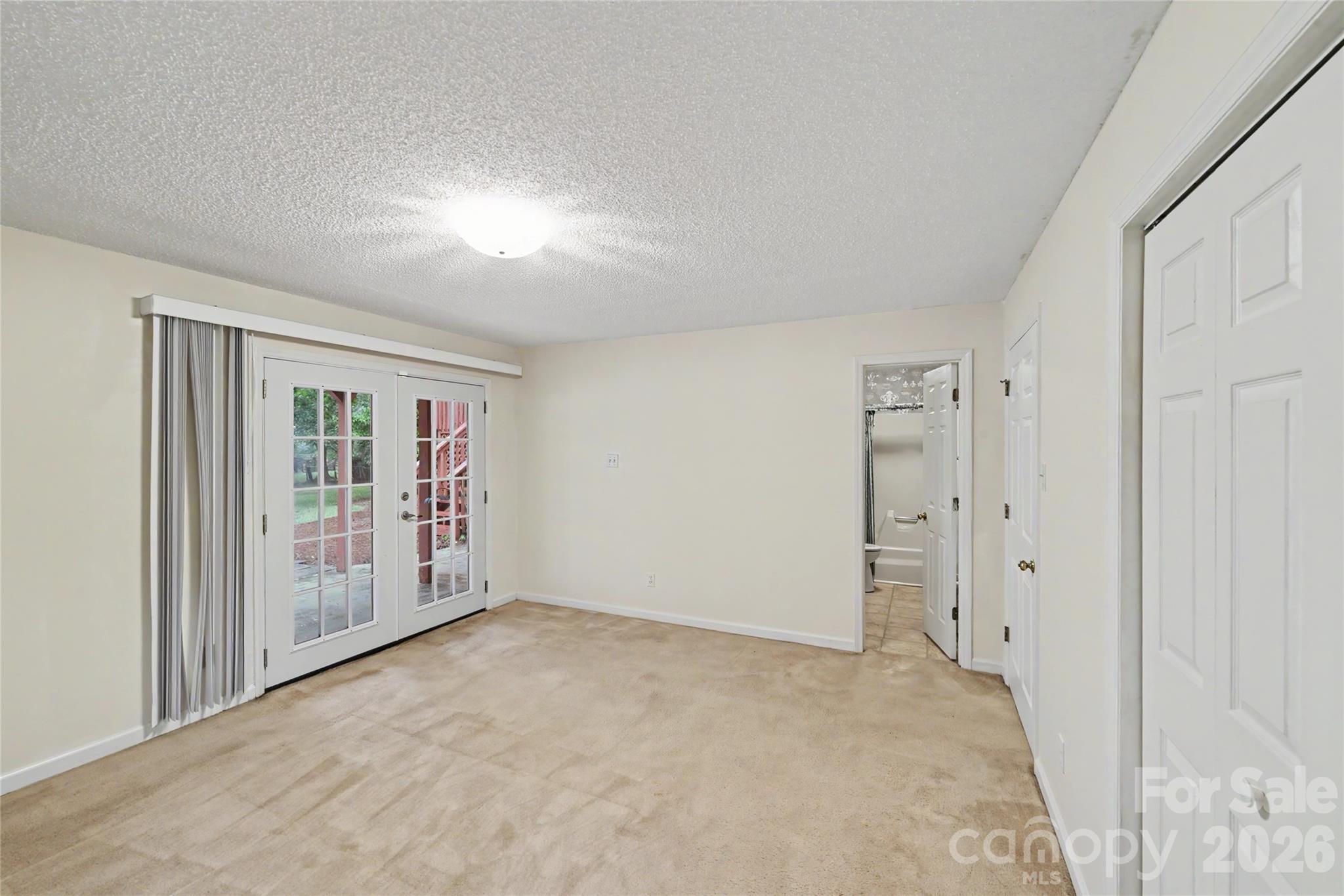 1271 India Hook Road — Rock Hill
