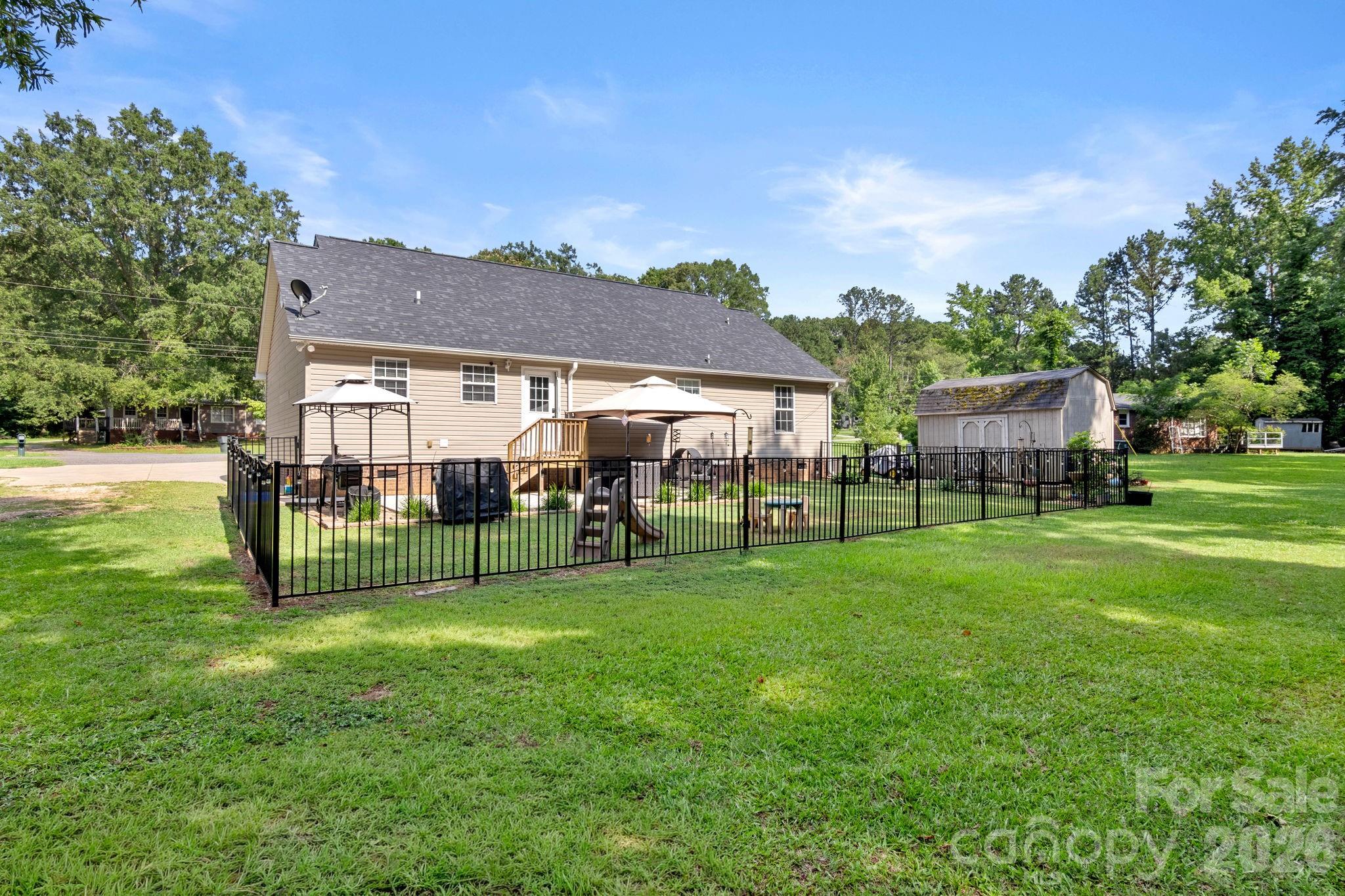 510 Roberts Avenue — York