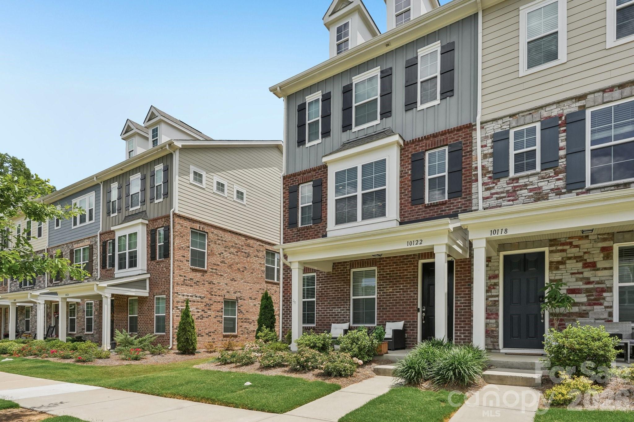 10122 Hemingway Place — Charlotte