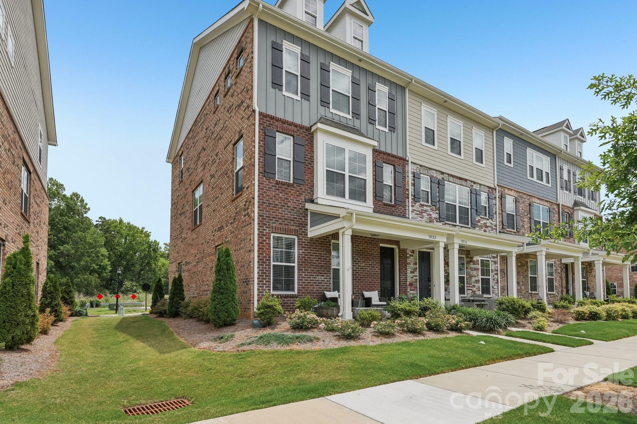 10122 Hemingway Place — Charlotte