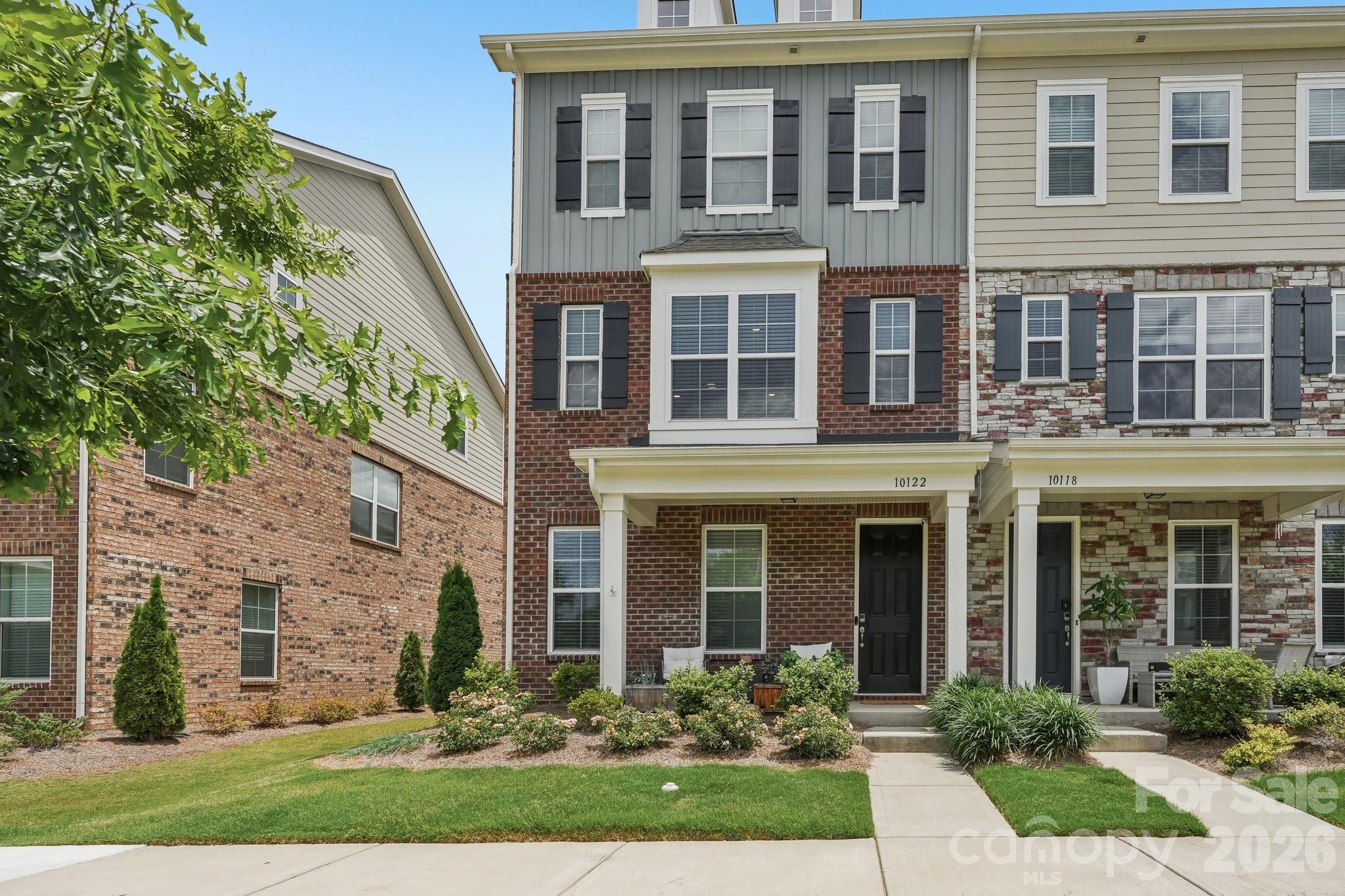 10122 Hemingway Place — Charlotte