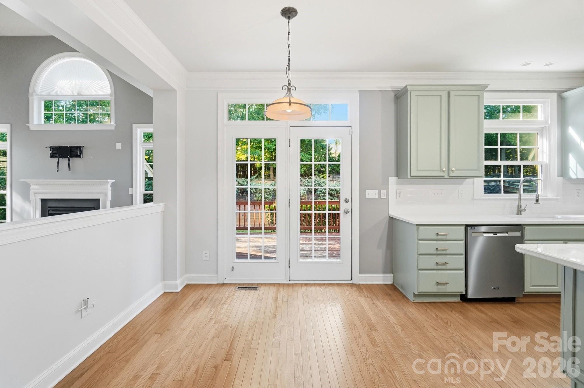 9915 Nicole Lane — Charlotte