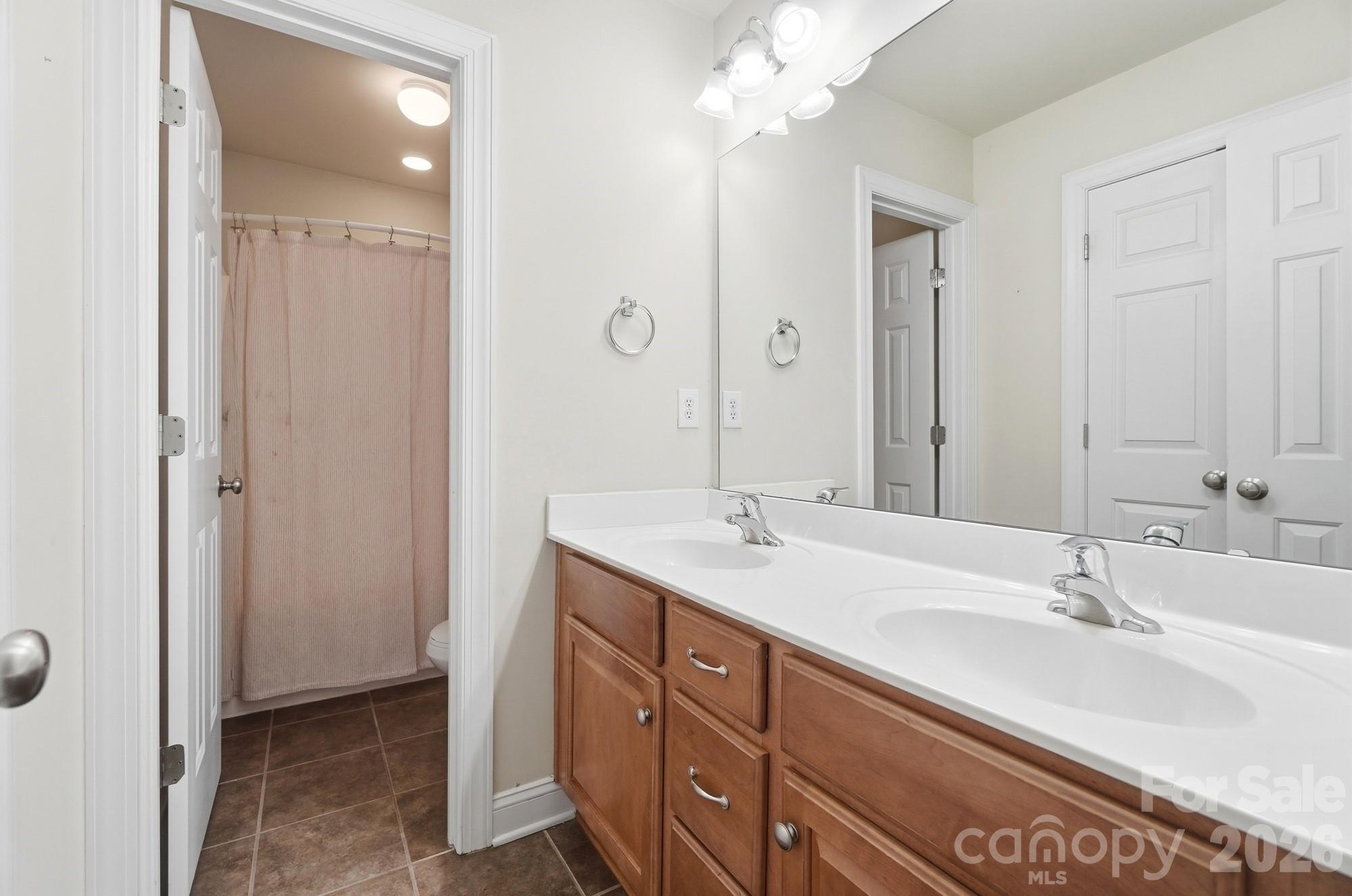 9915 Nicole Lane — Charlotte
