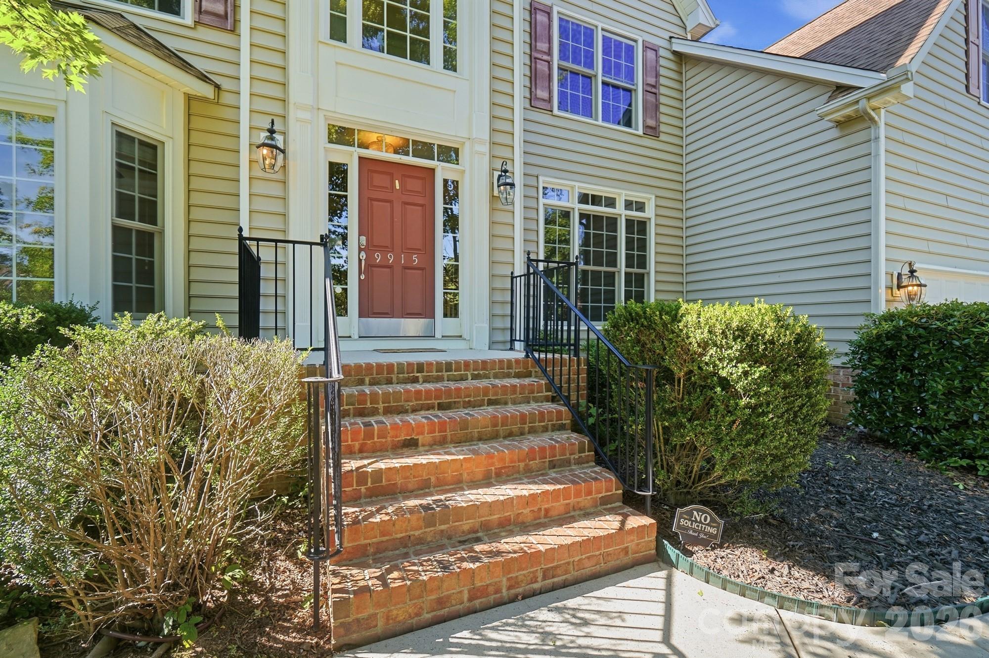 9915 Nicole Lane — Charlotte
