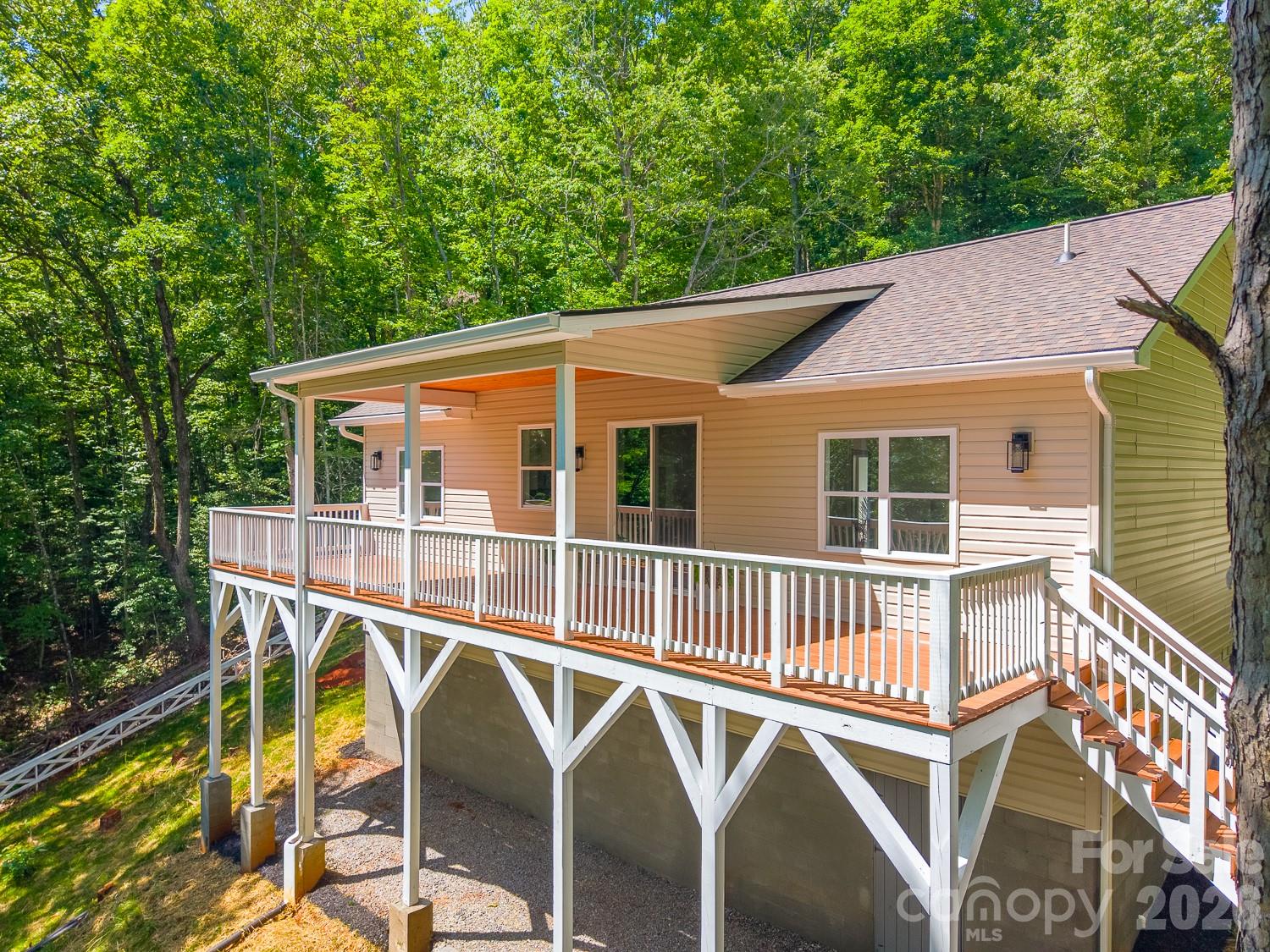88 Foxwood Drive — Franklin