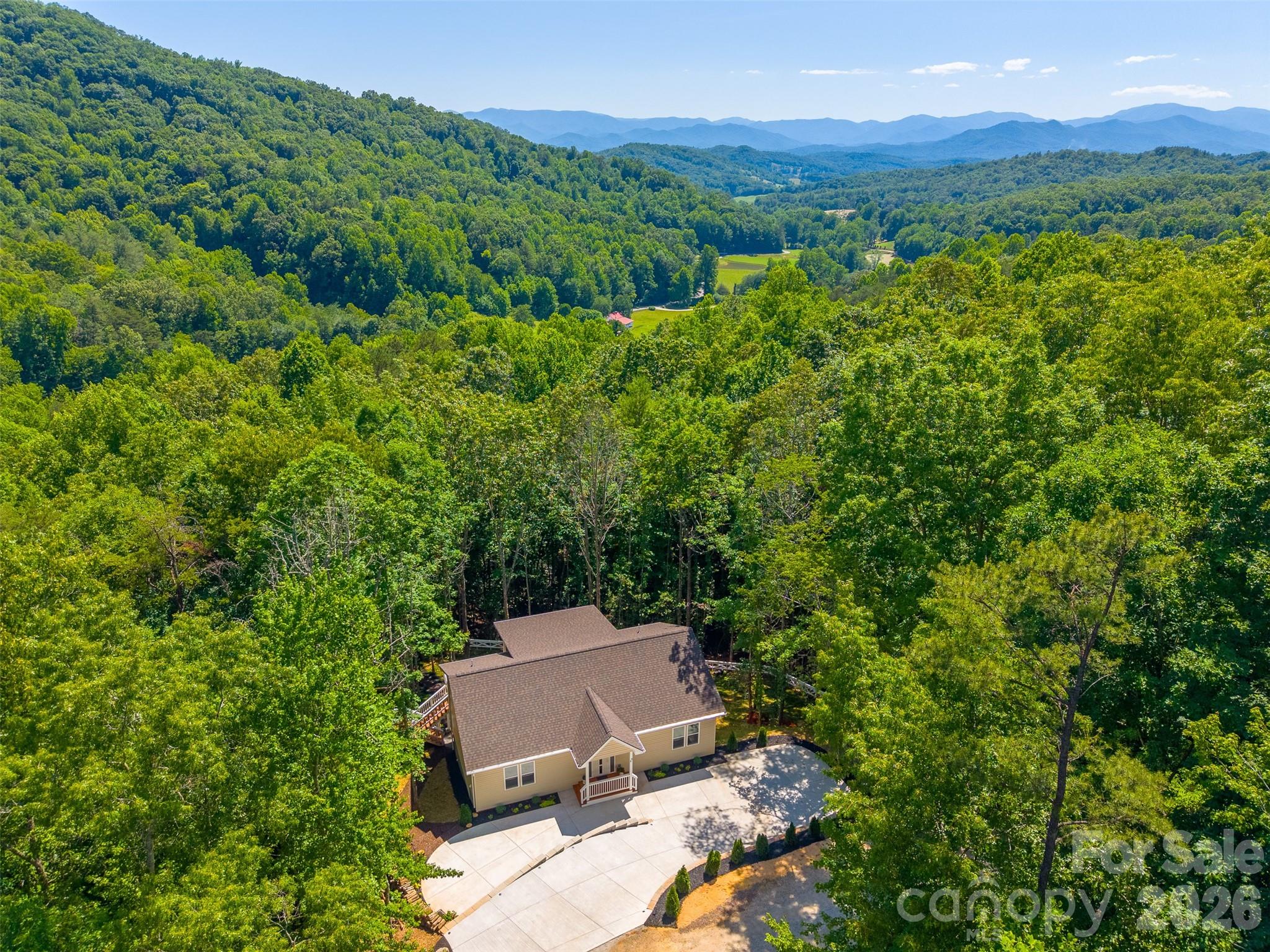 88 Foxwood Drive — Franklin