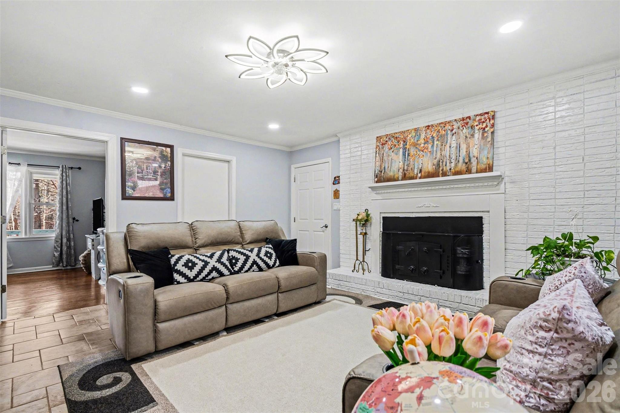 135 Old Gregory Lane — Lancaster