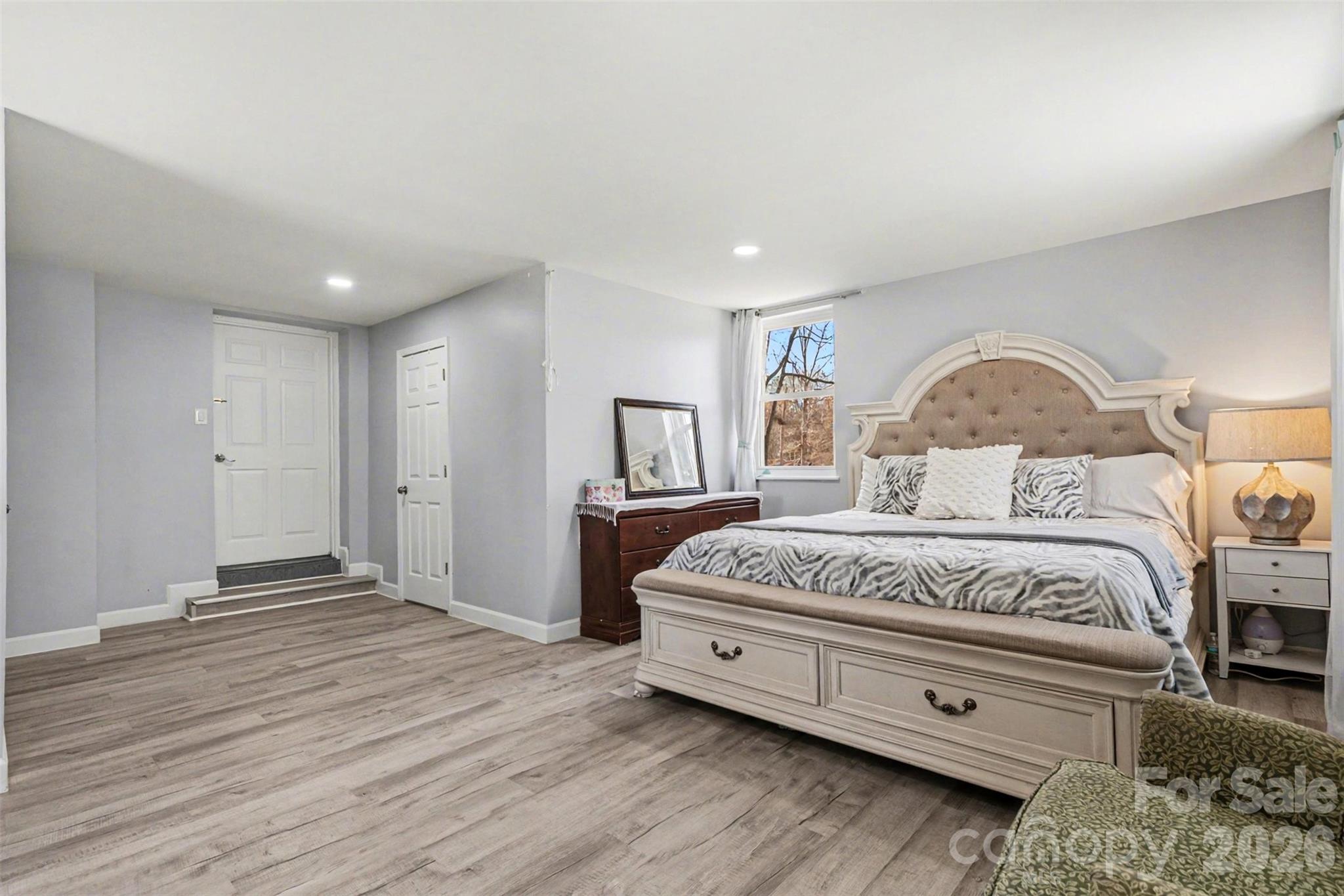 135 Old Gregory Lane — Lancaster