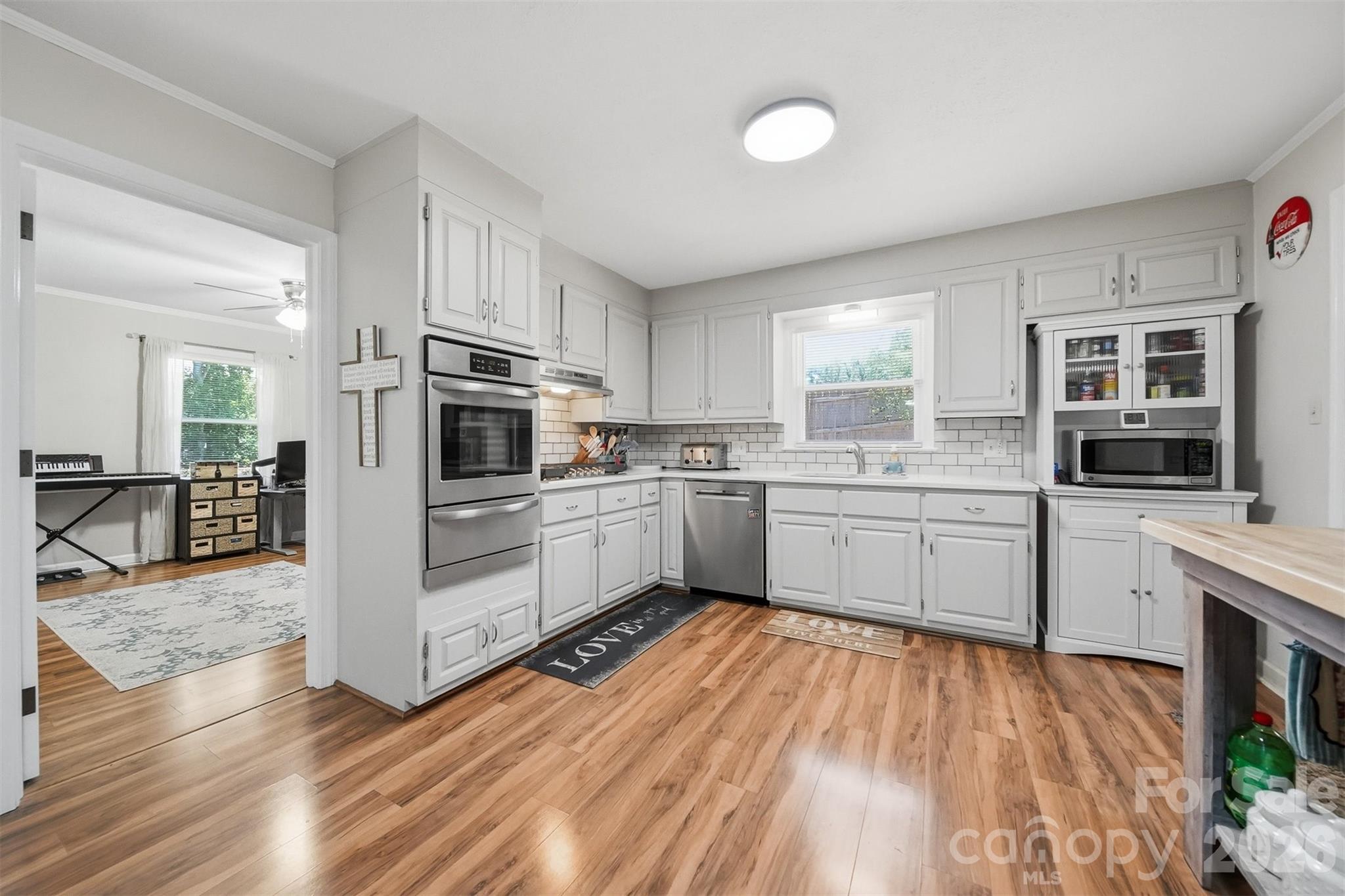 115 WEDGEWOOD Drive — Morganton