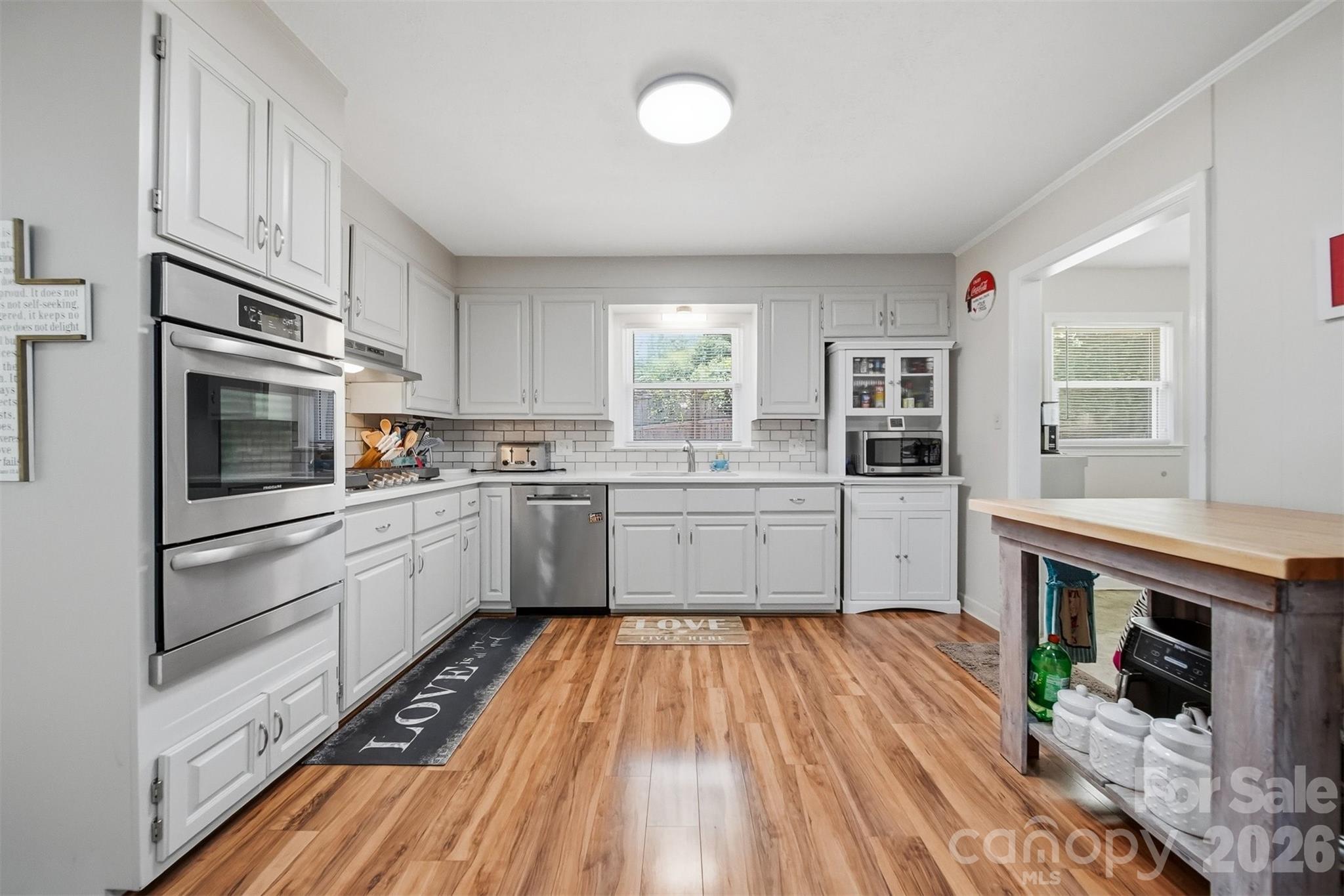 115 WEDGEWOOD Drive — Morganton