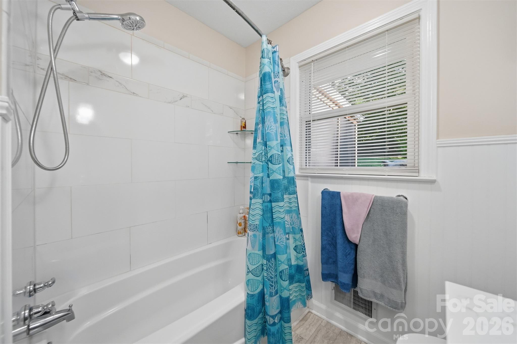 115 WEDGEWOOD Drive — Morganton