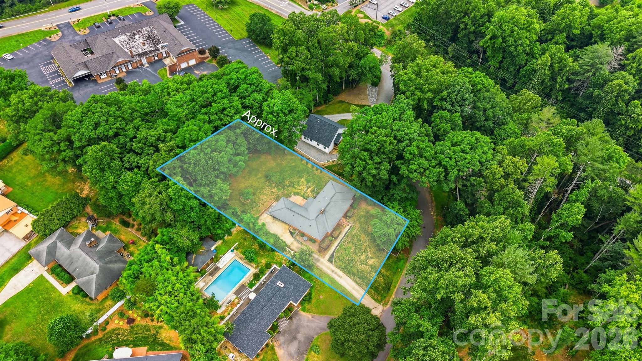 115 WEDGEWOOD Drive — Morganton