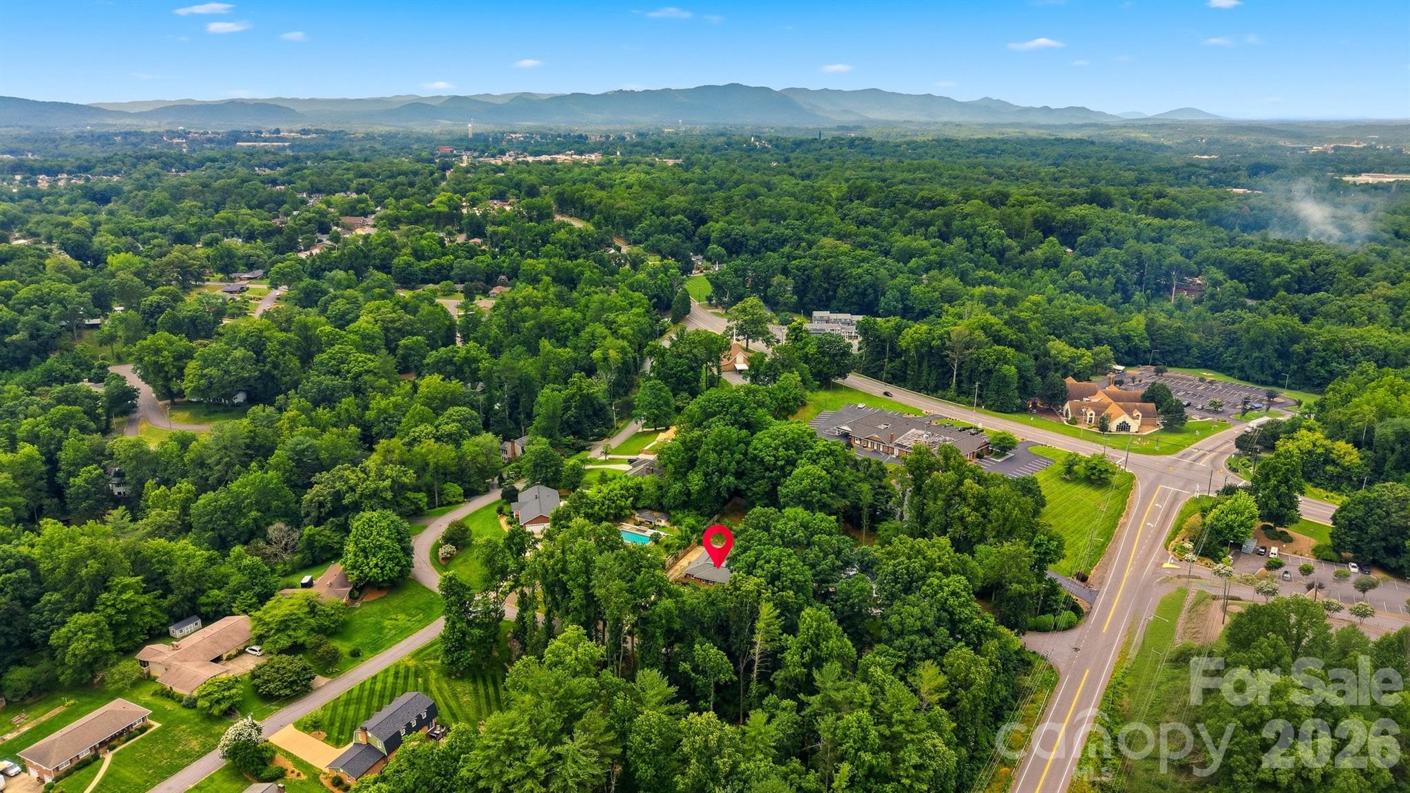 115 WEDGEWOOD Drive — Morganton