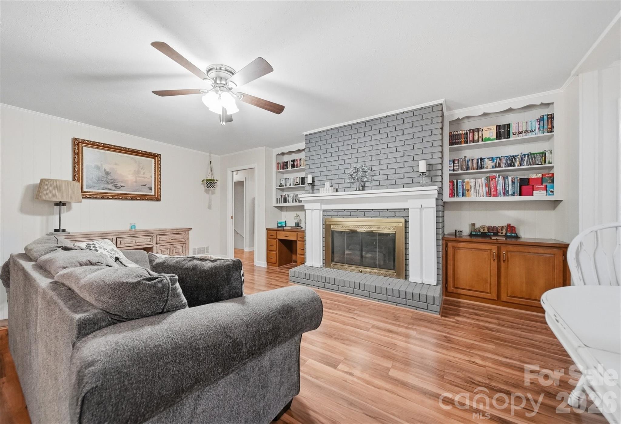 115 WEDGEWOOD Drive — Morganton