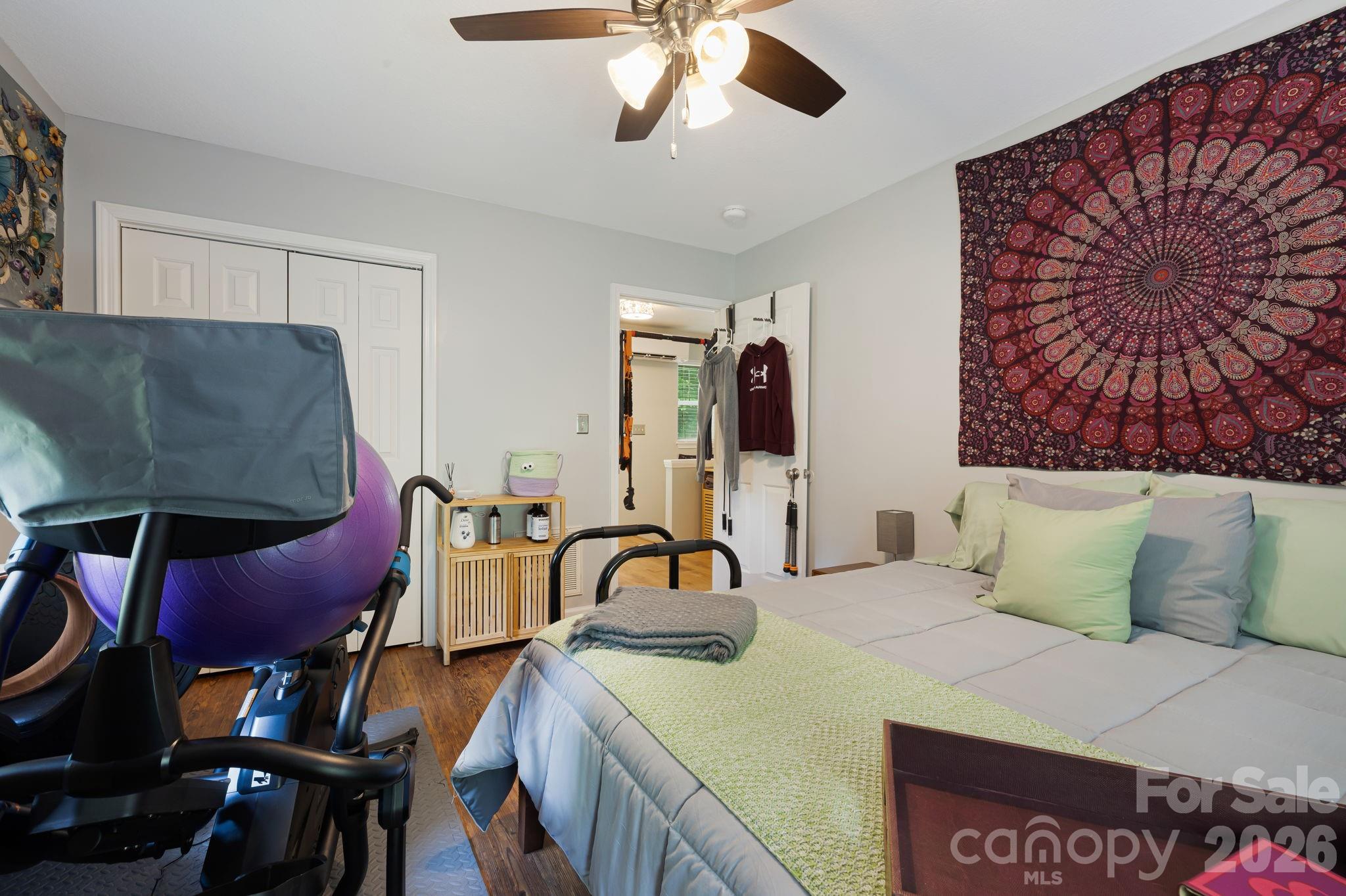 72 Owens Bell Lane — Asheville
