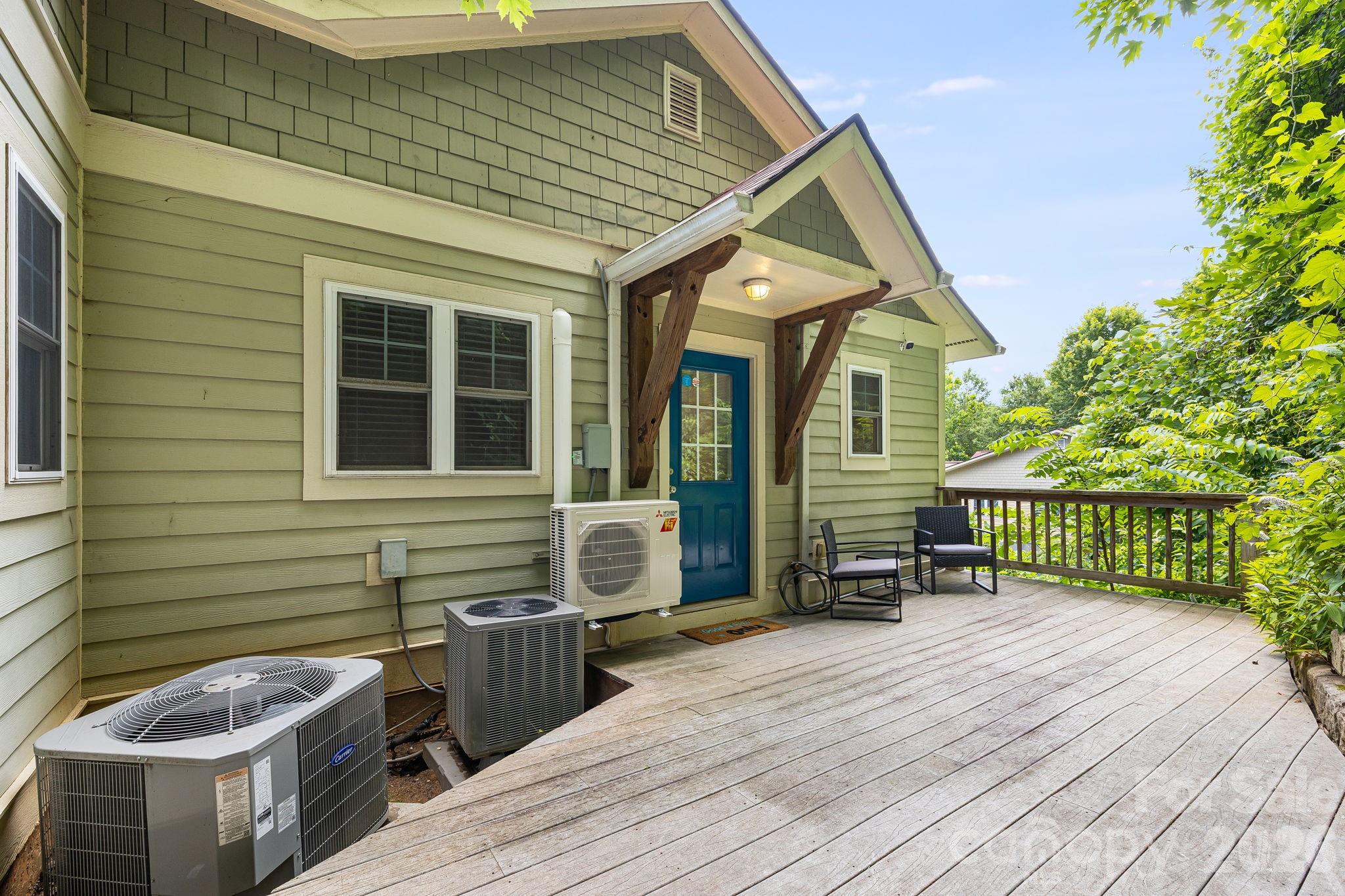 72 Owens Bell Lane — Asheville
