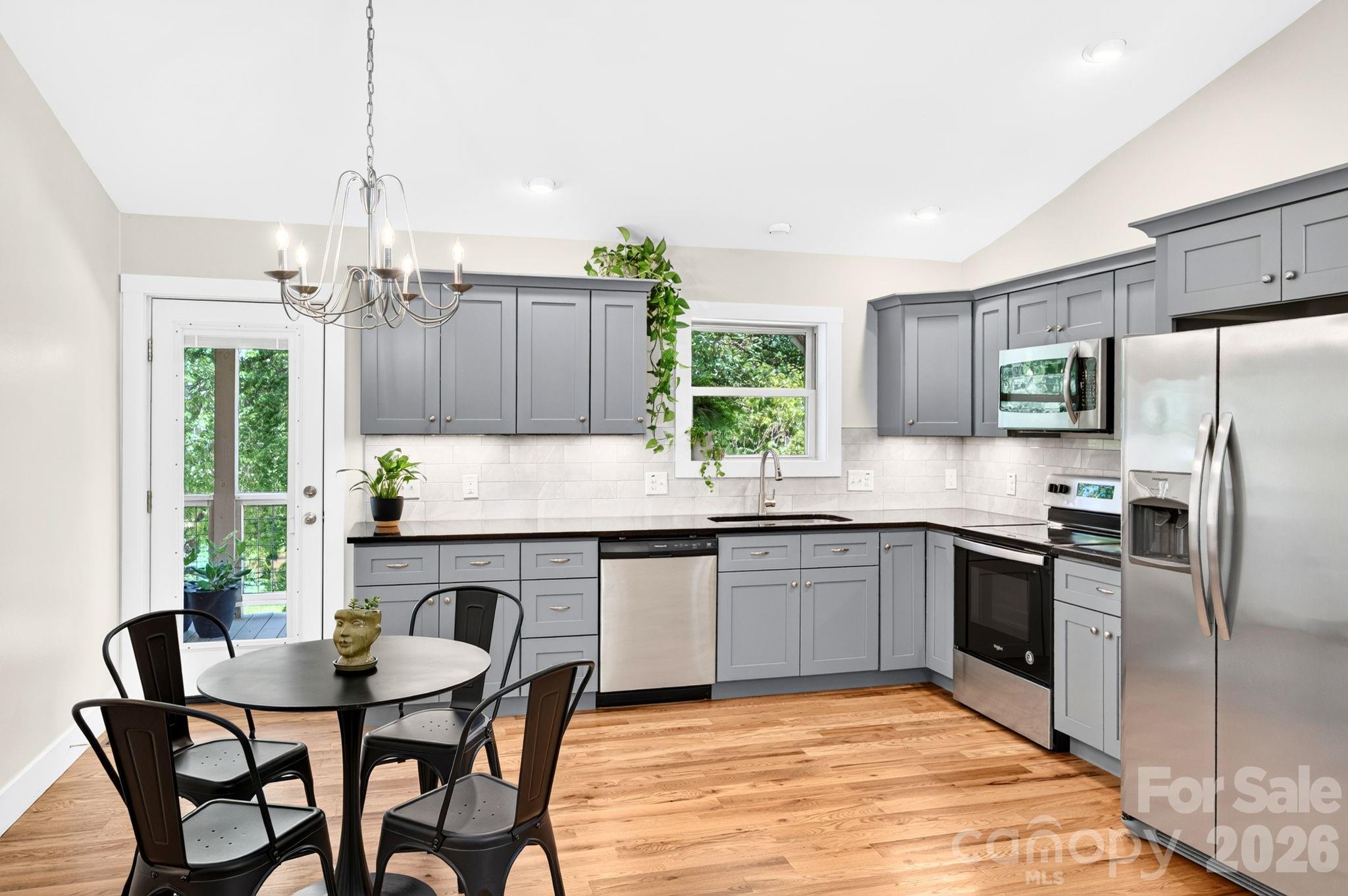 2546 Old Clyde Road — Clyde