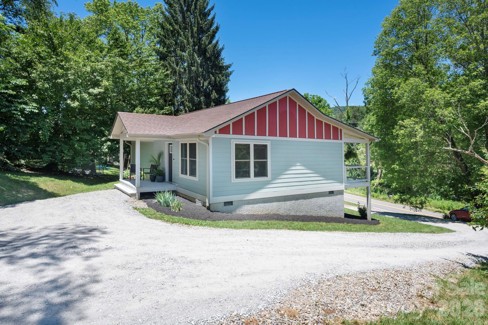 2546 Old Clyde Road — Clyde