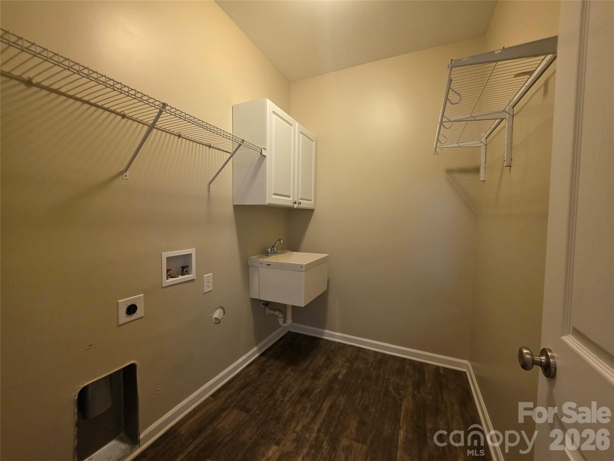 5908 Bonnybridge Court — Charlotte