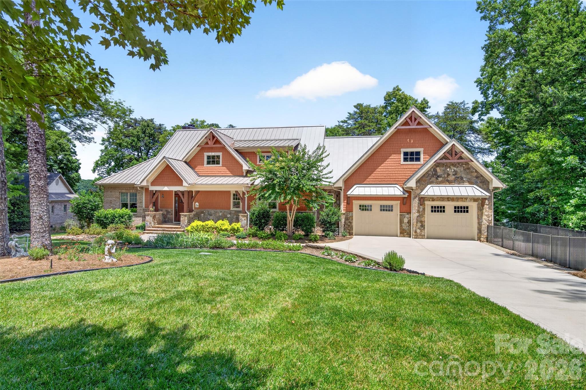 166 Balmoral Drive — Mooresville